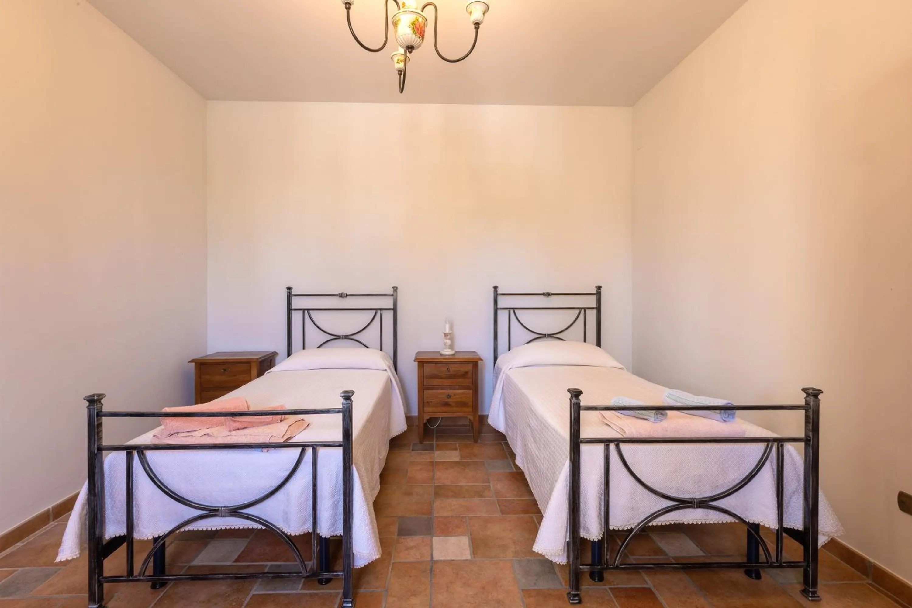 Bedroom, Bed in Casa Ulmi con piscina