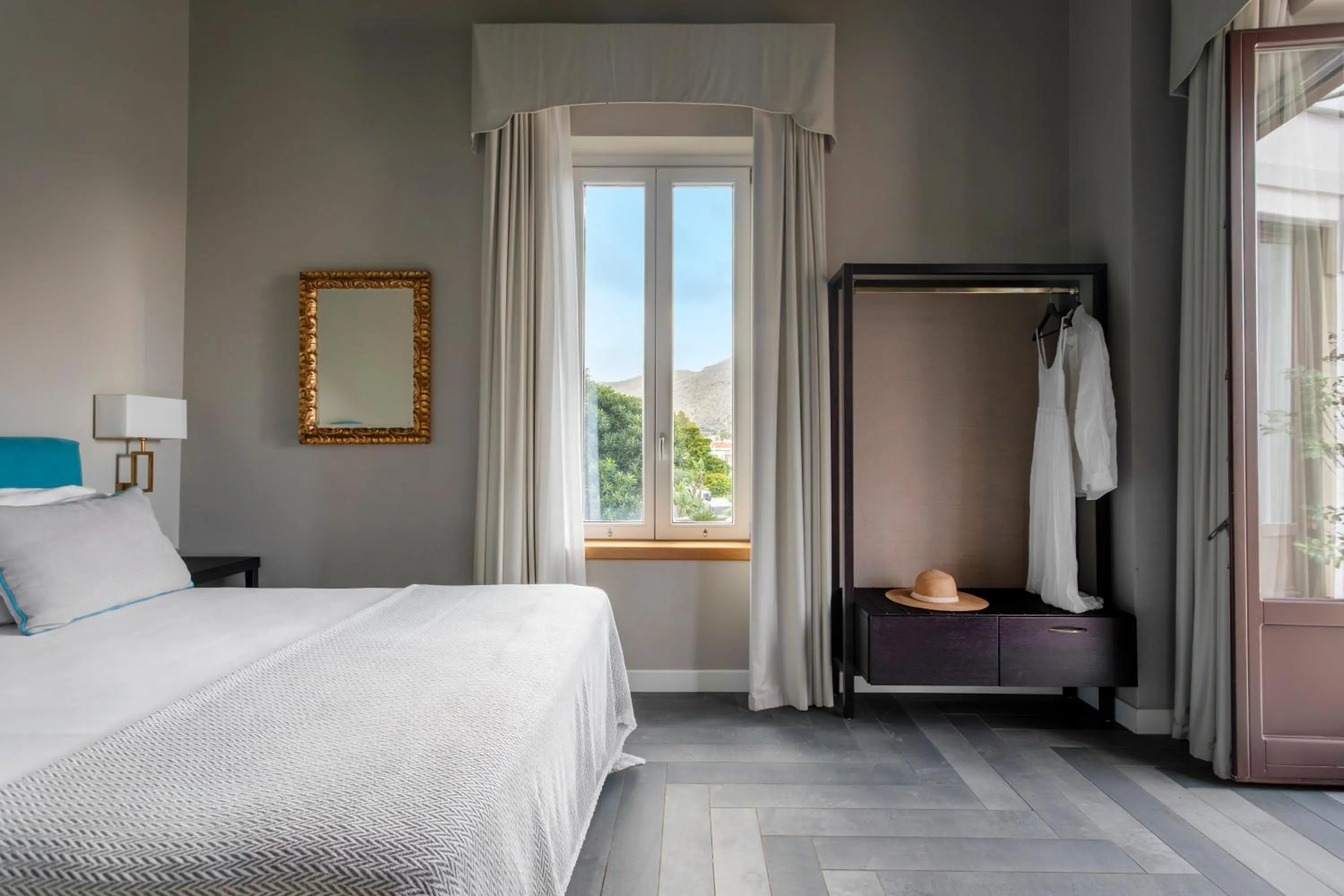 Bed in Villa Masetta - Luxury Suites