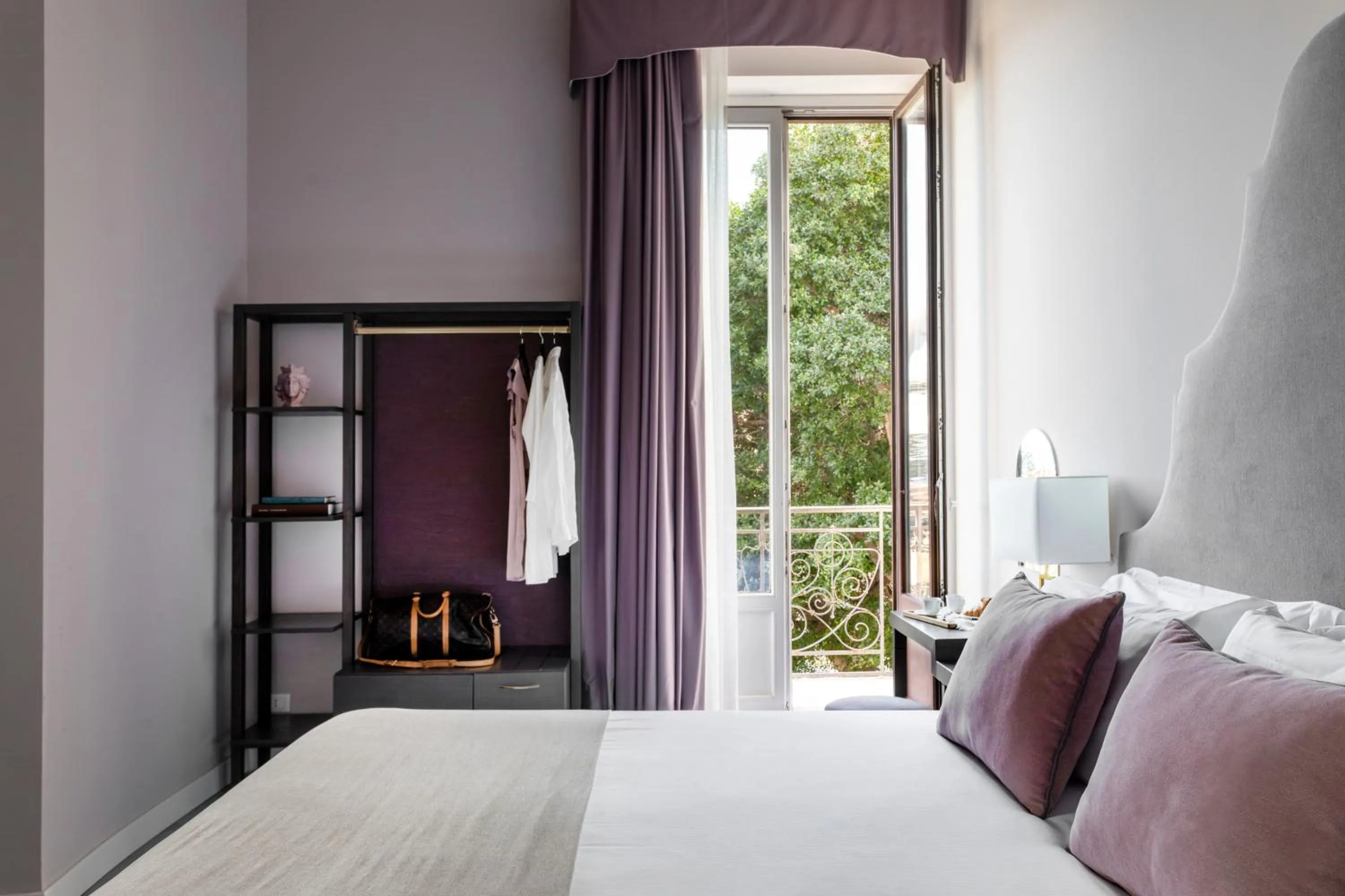 Bed in Villa Masetta - Luxury Suites