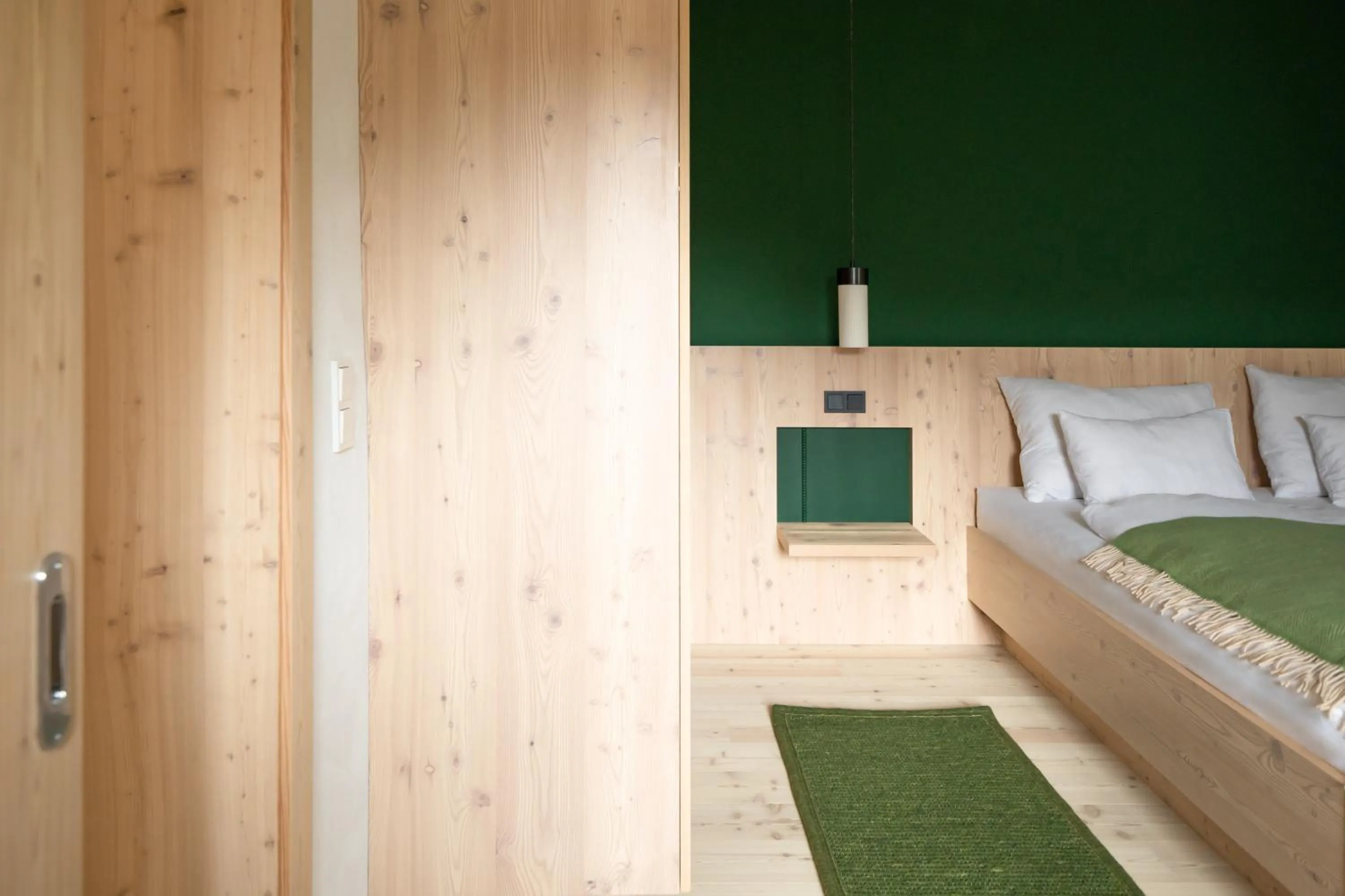 Bedroom, Bed in Hotel Neusacherhof