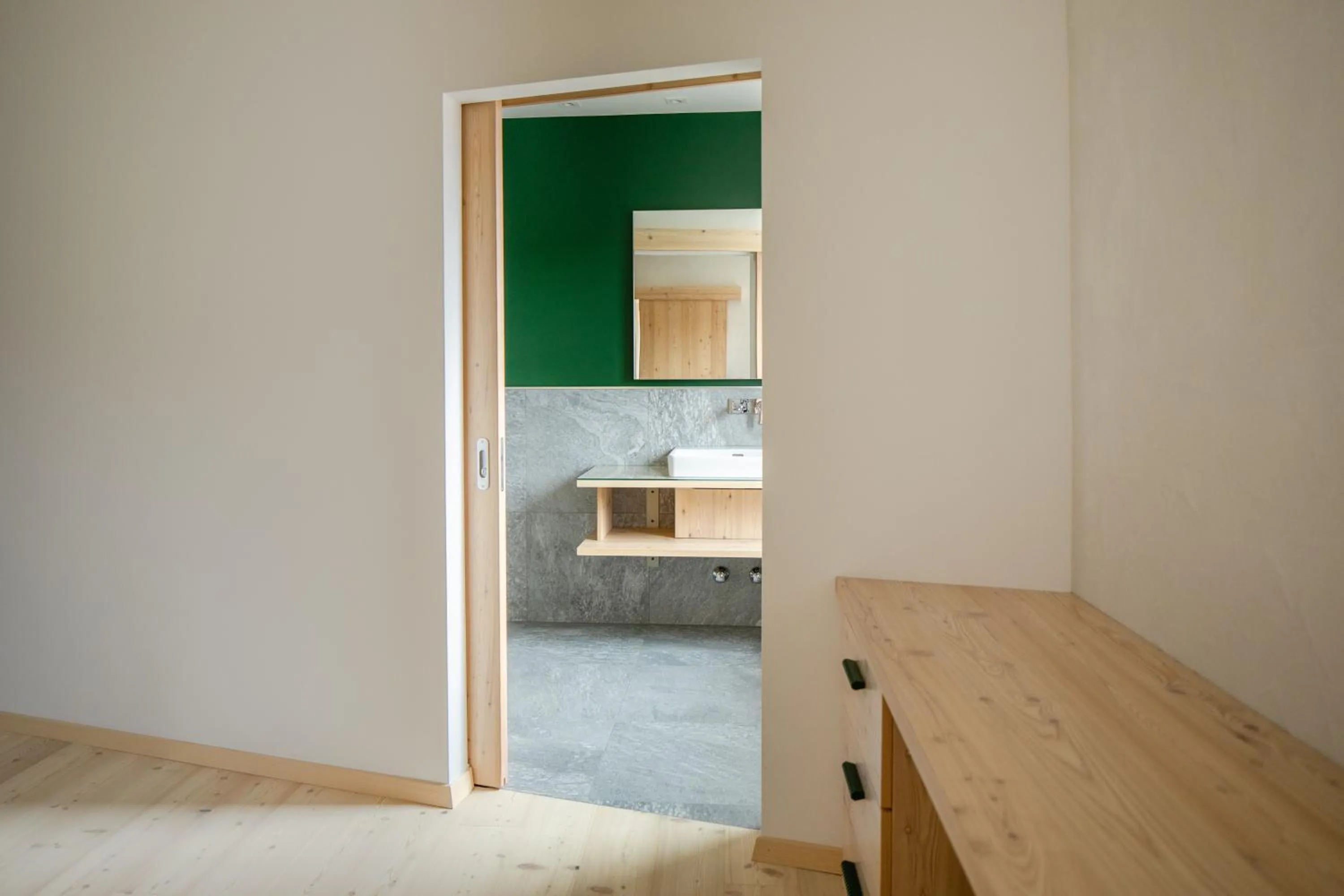 Bathroom, Bed in Hotel Neusacherhof