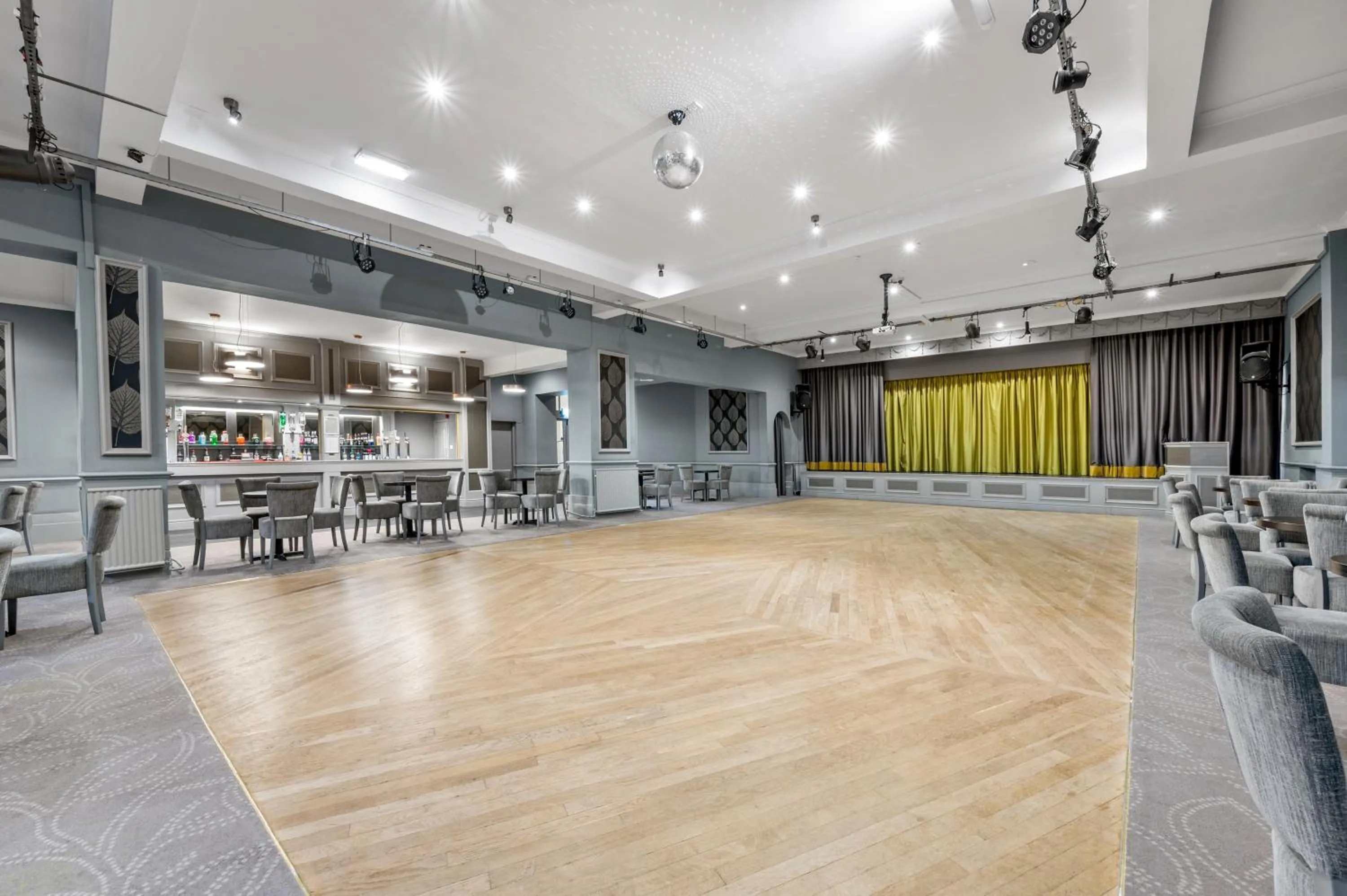 Property building in Royal Whitby