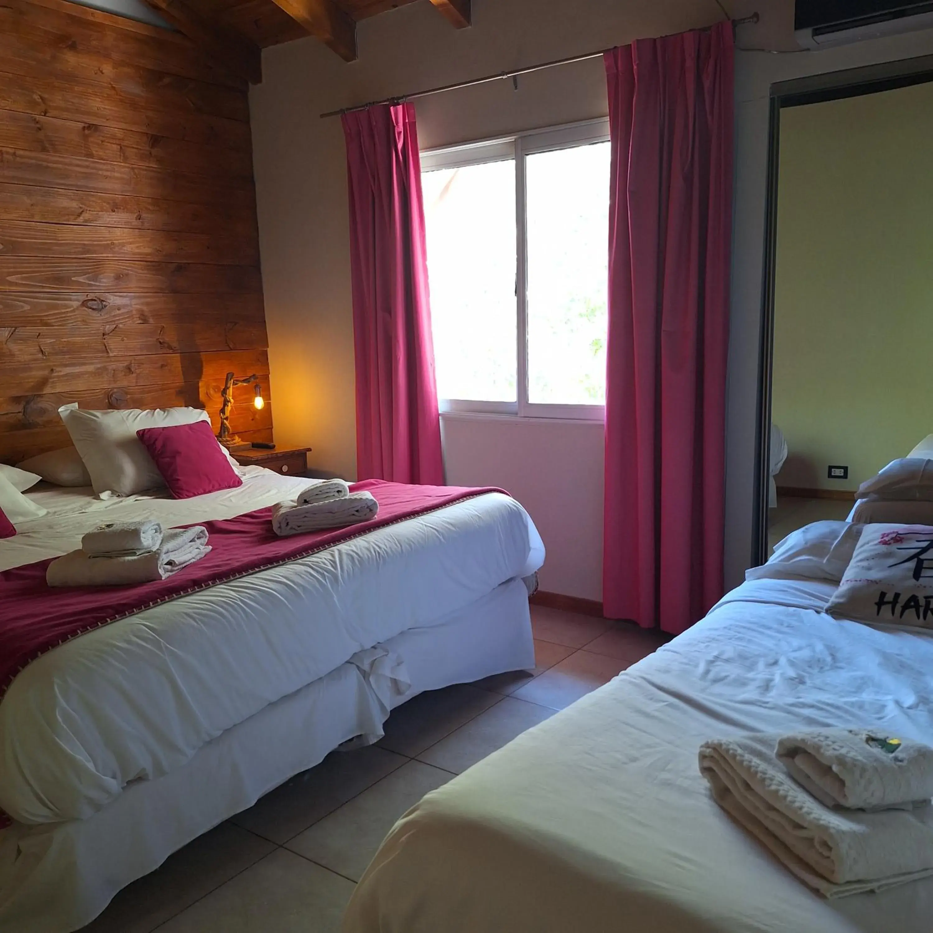 Standard Triple Room in Hotel Antiguo Camino Standard Triple Room in Hotel Antiguo Camino