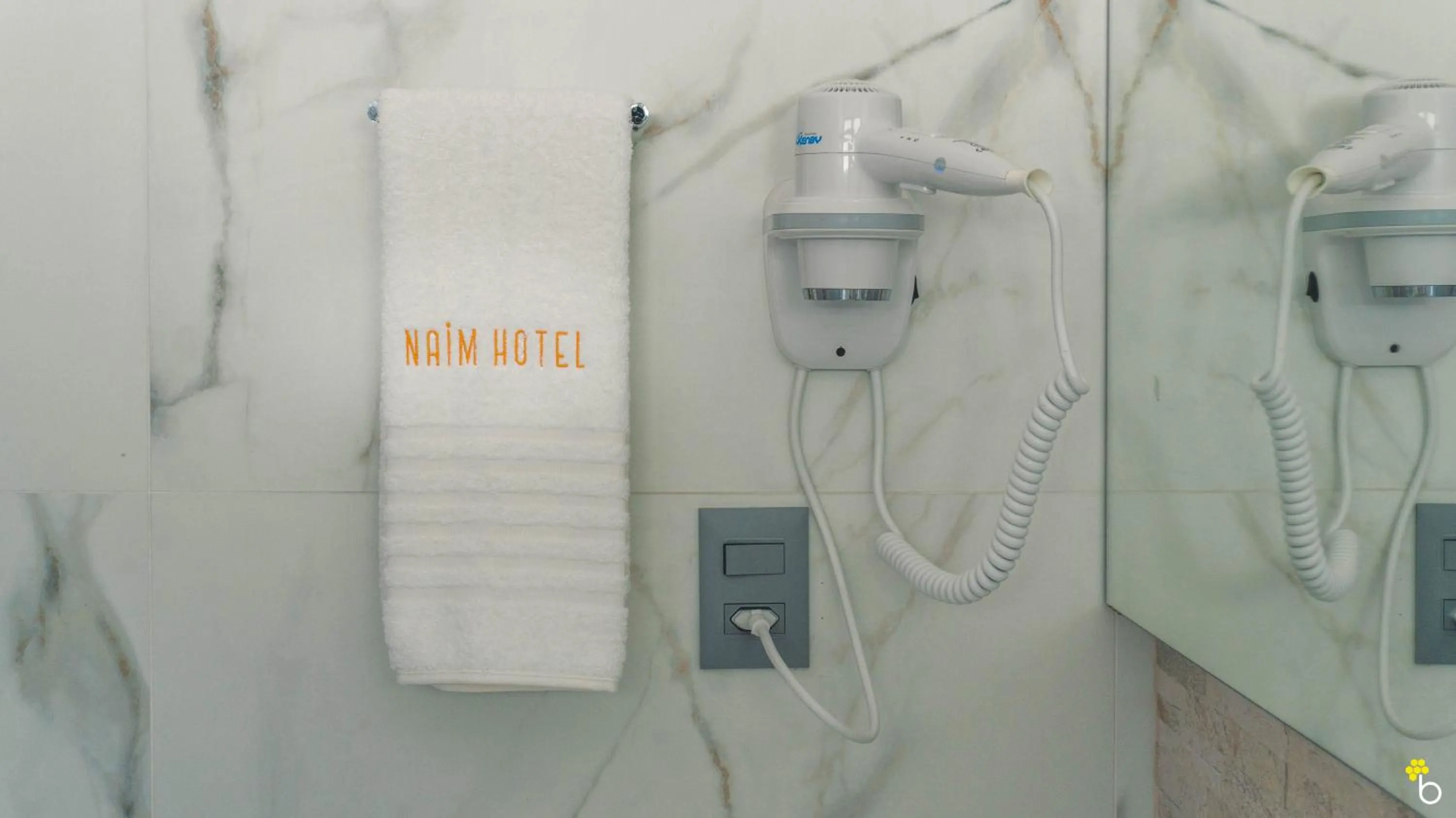 Bathroom in NAIM Hotel Capitólio