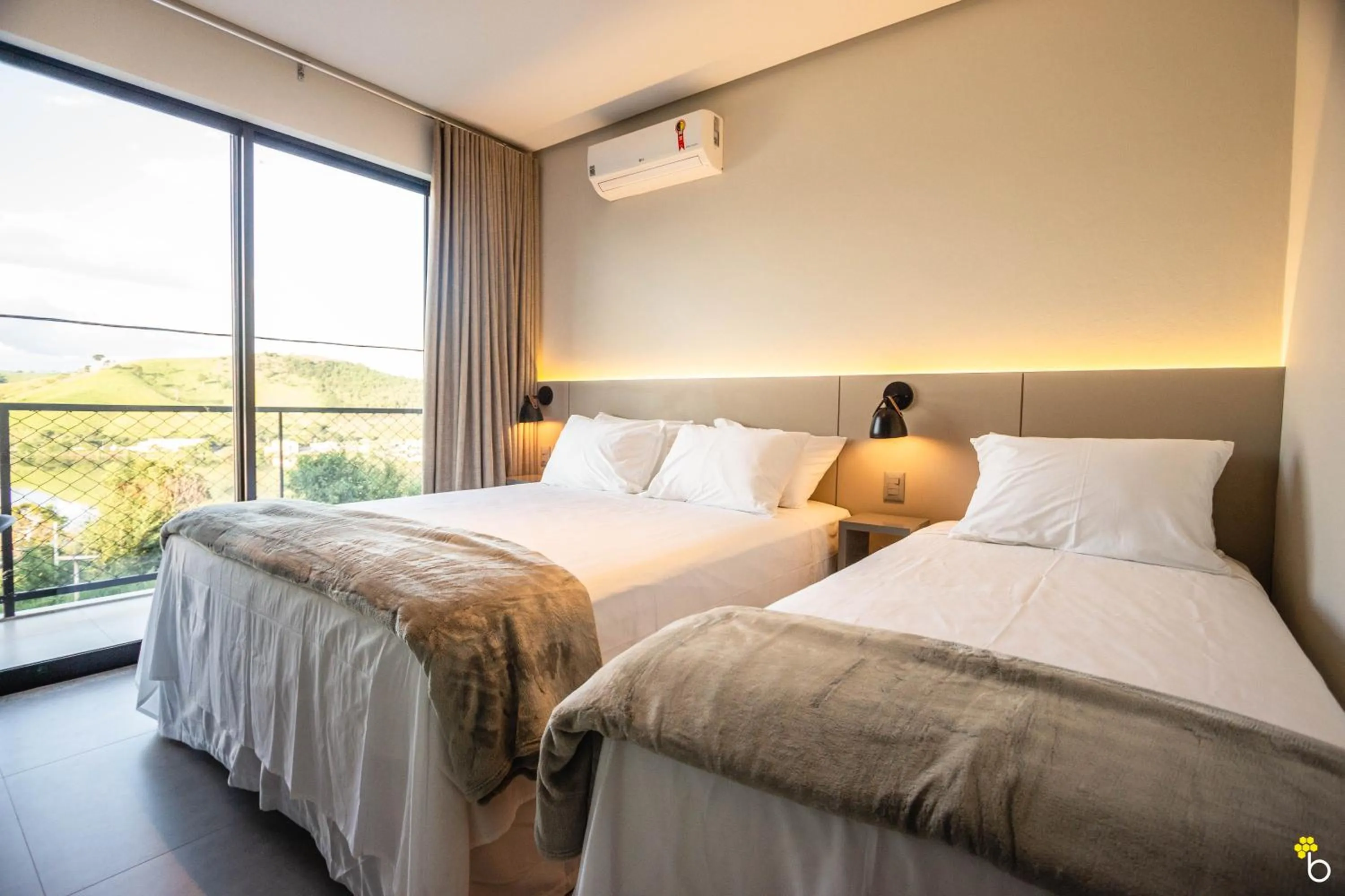 Bed in NAIM Hotel Capitólio