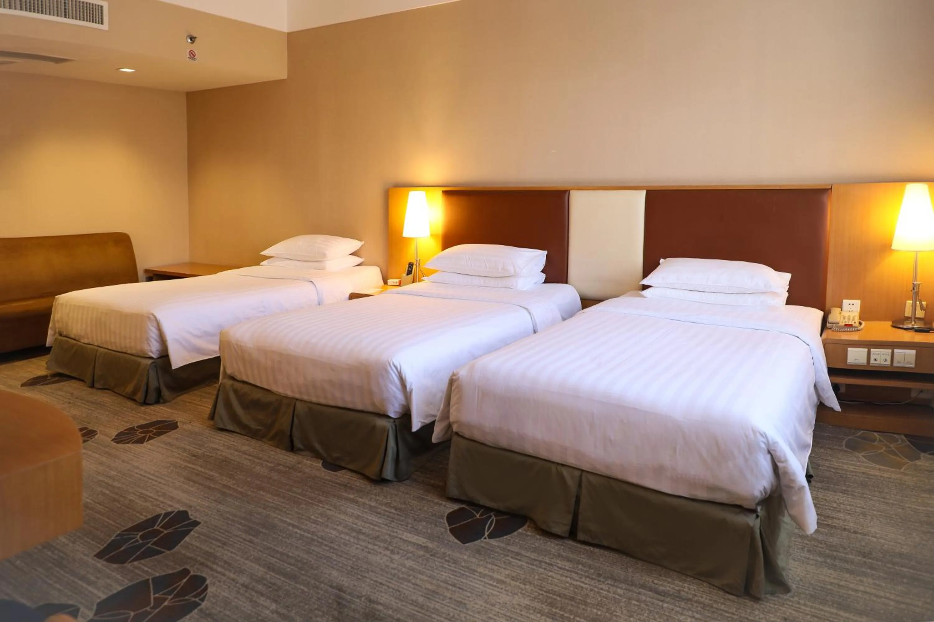 Bed in Beijing XinQiao Hotel