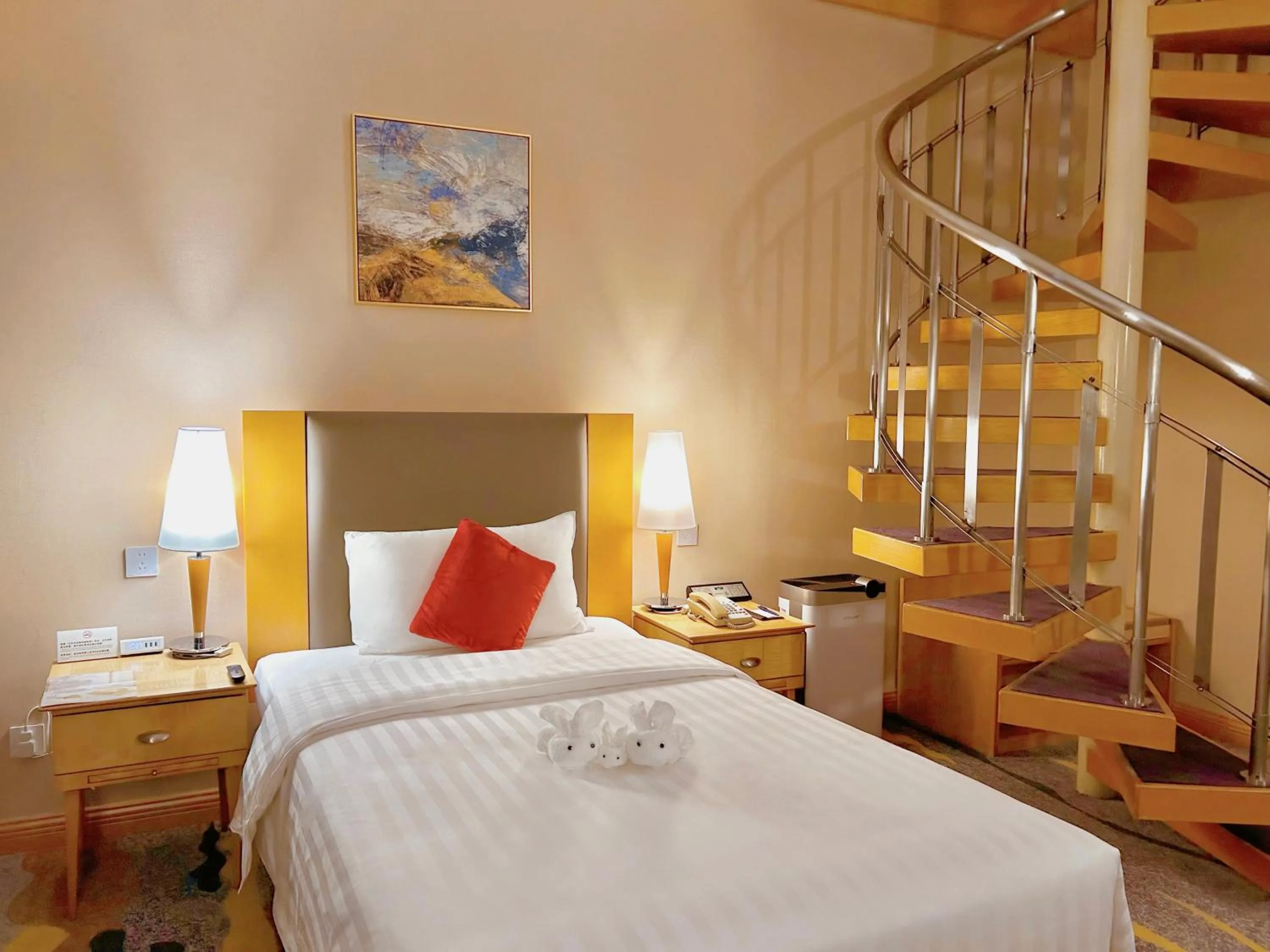 Bed in Beijing XinQiao Hotel