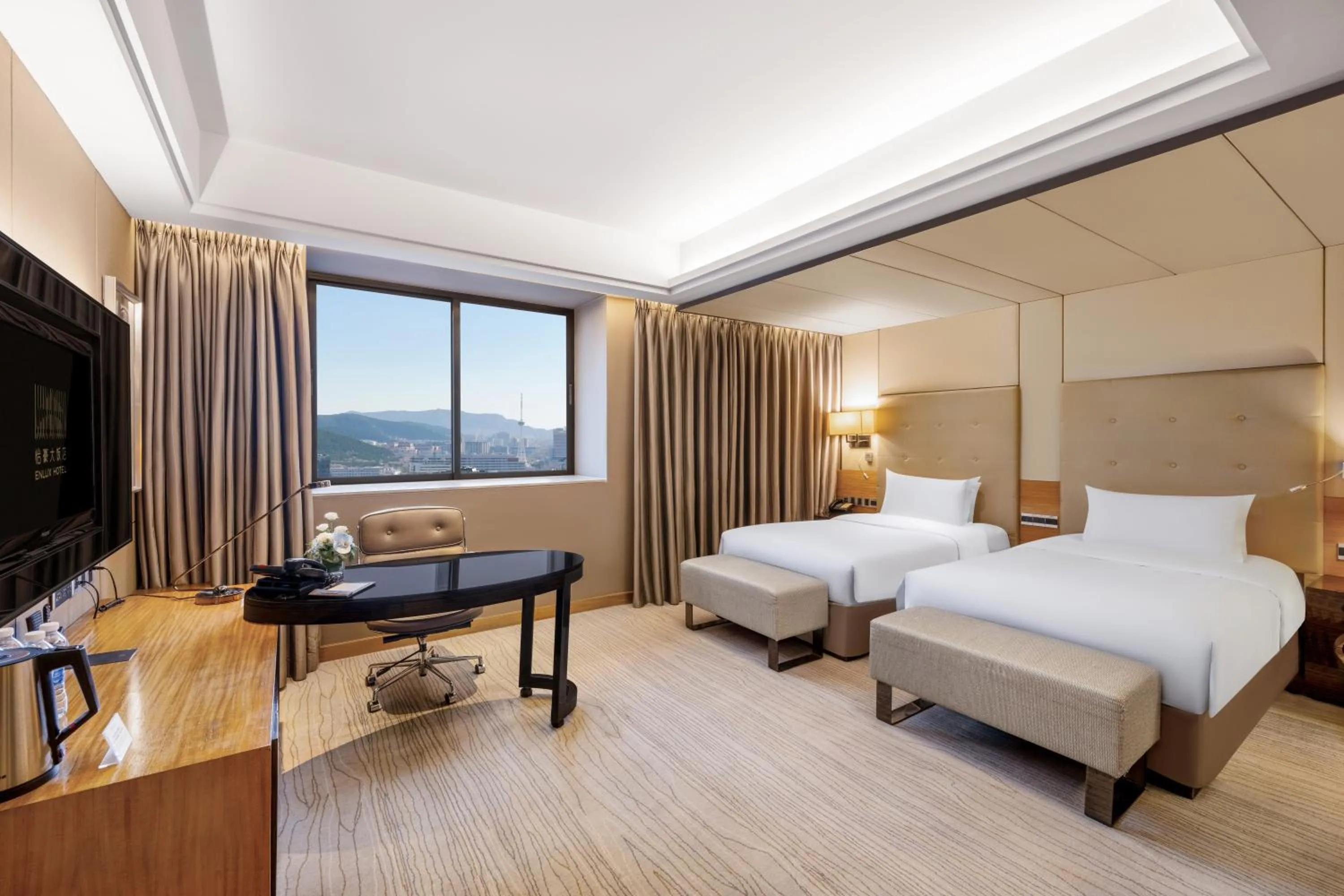 Property building, Bed in Enlux Hotel