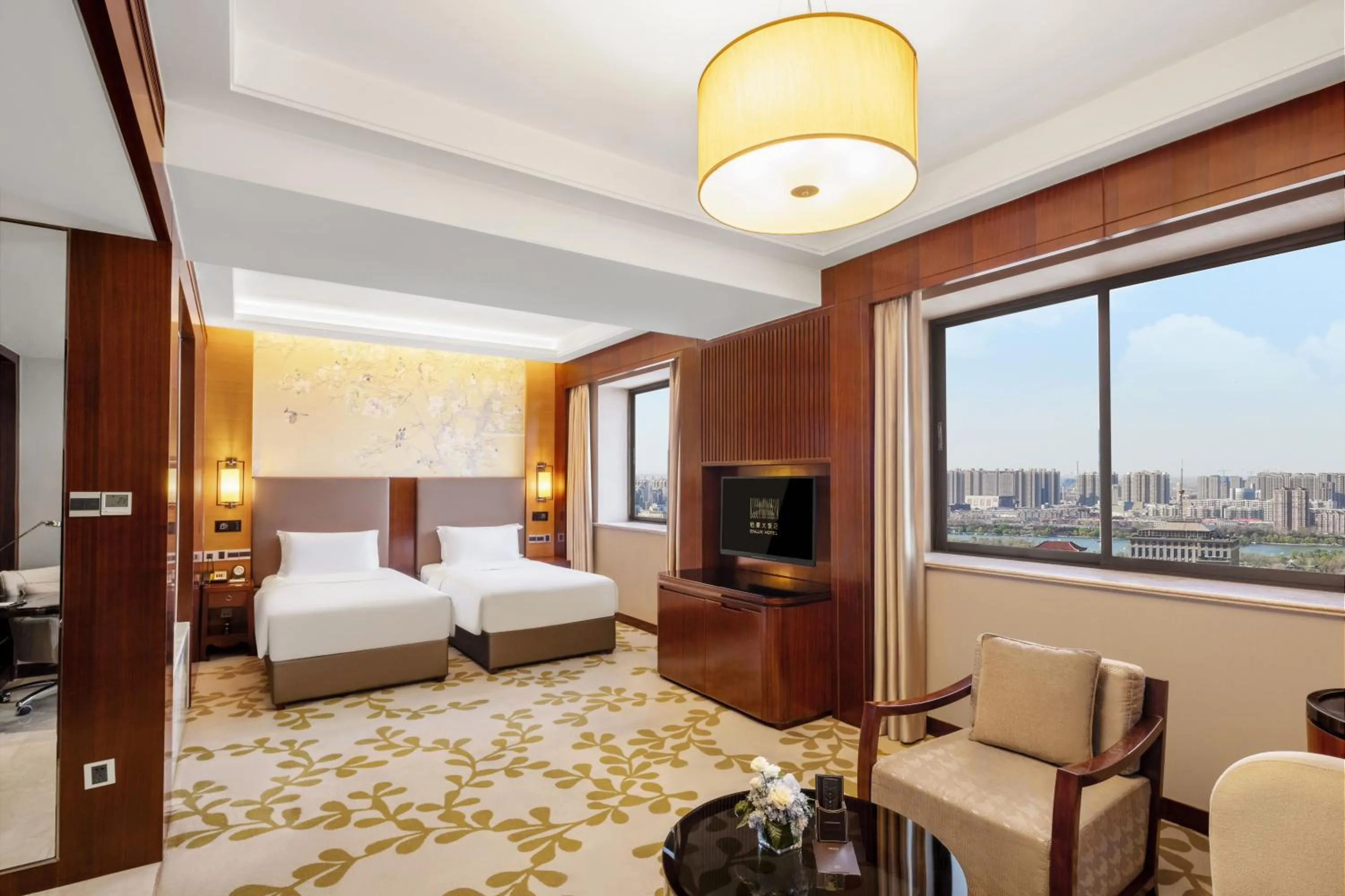 Property building, Bed in Enlux Hotel