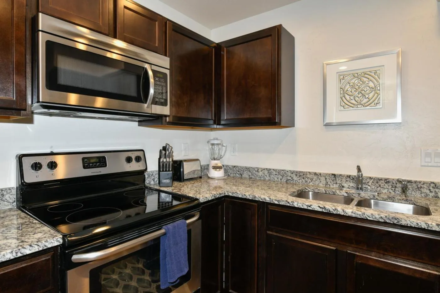 Moab Redcliff Condos Dean RE