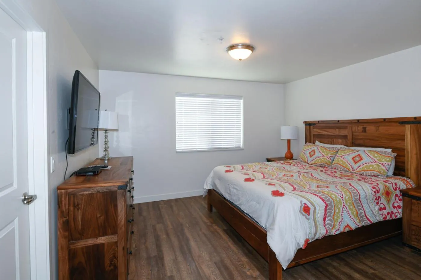 Bed in Moab Redcliff Condos Dean RE