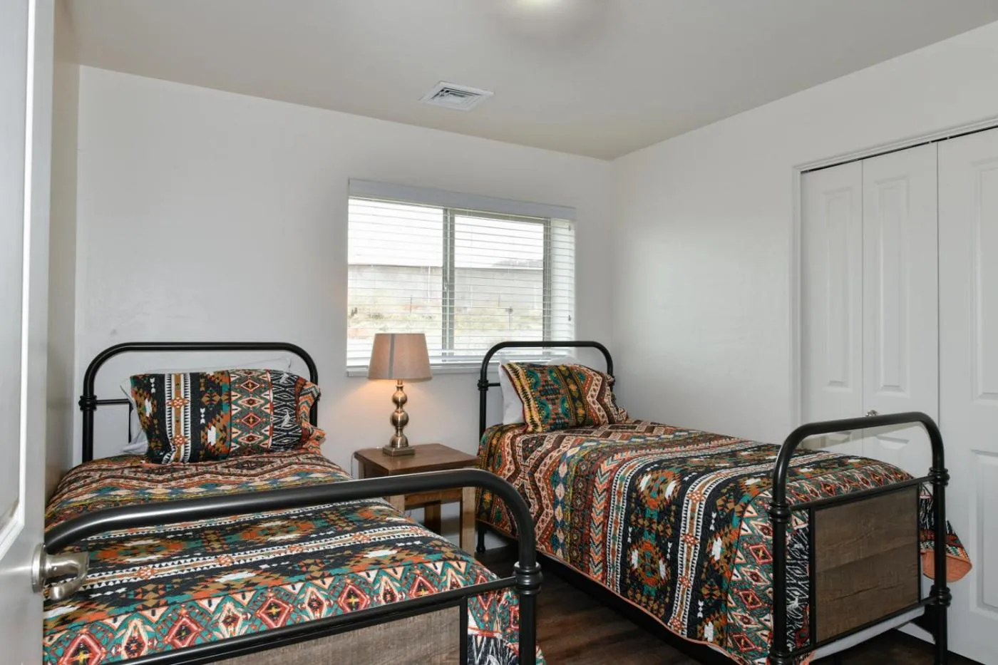 Bed in Moab Redcliff Condos Dean RE