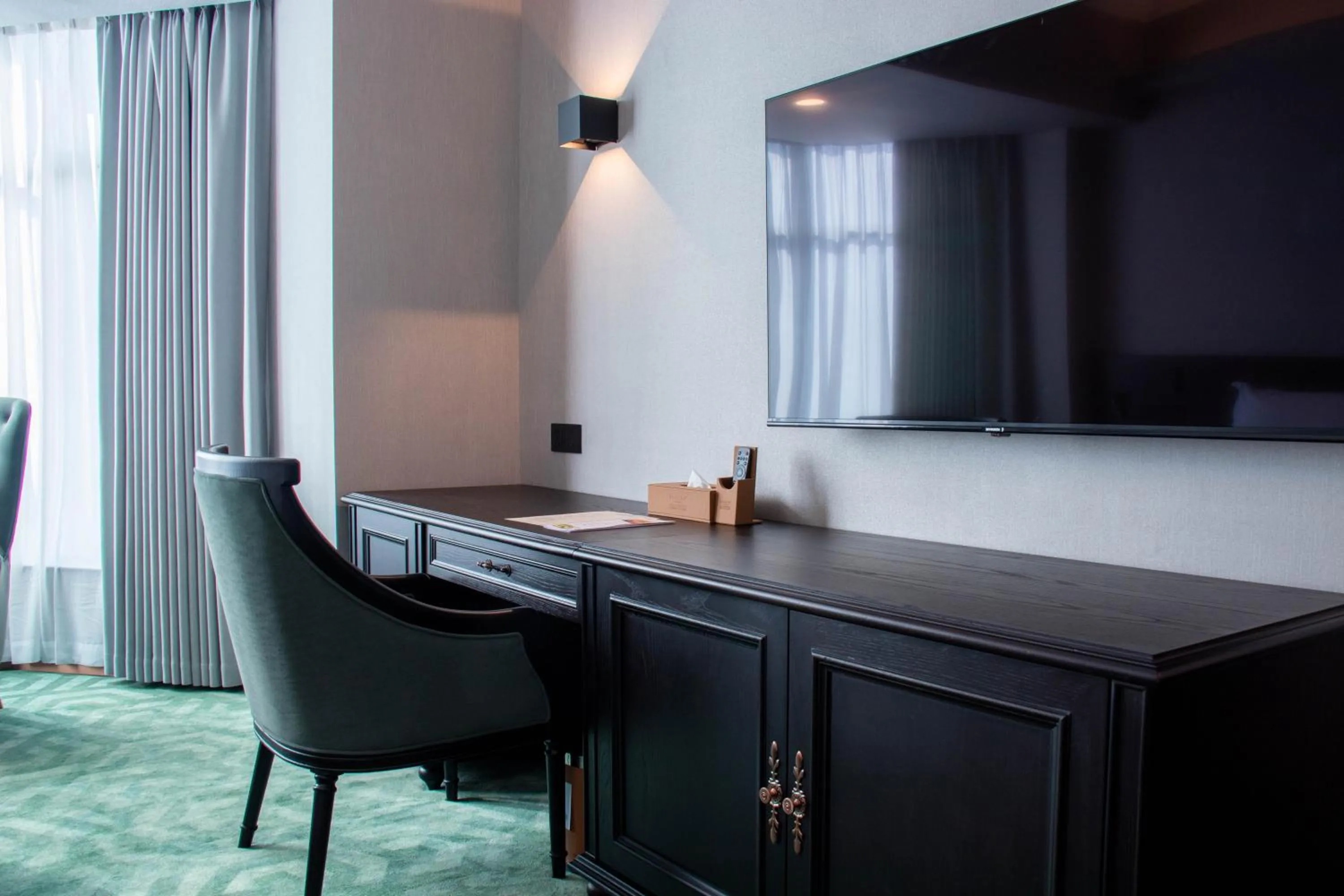 Seating area in Ramada by Wyndham Pearl Guangzhou