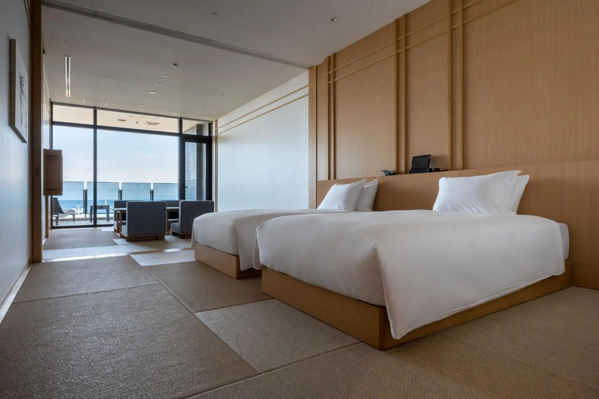 Bedroom, Bed in Pearl Star Hotel ATAMI