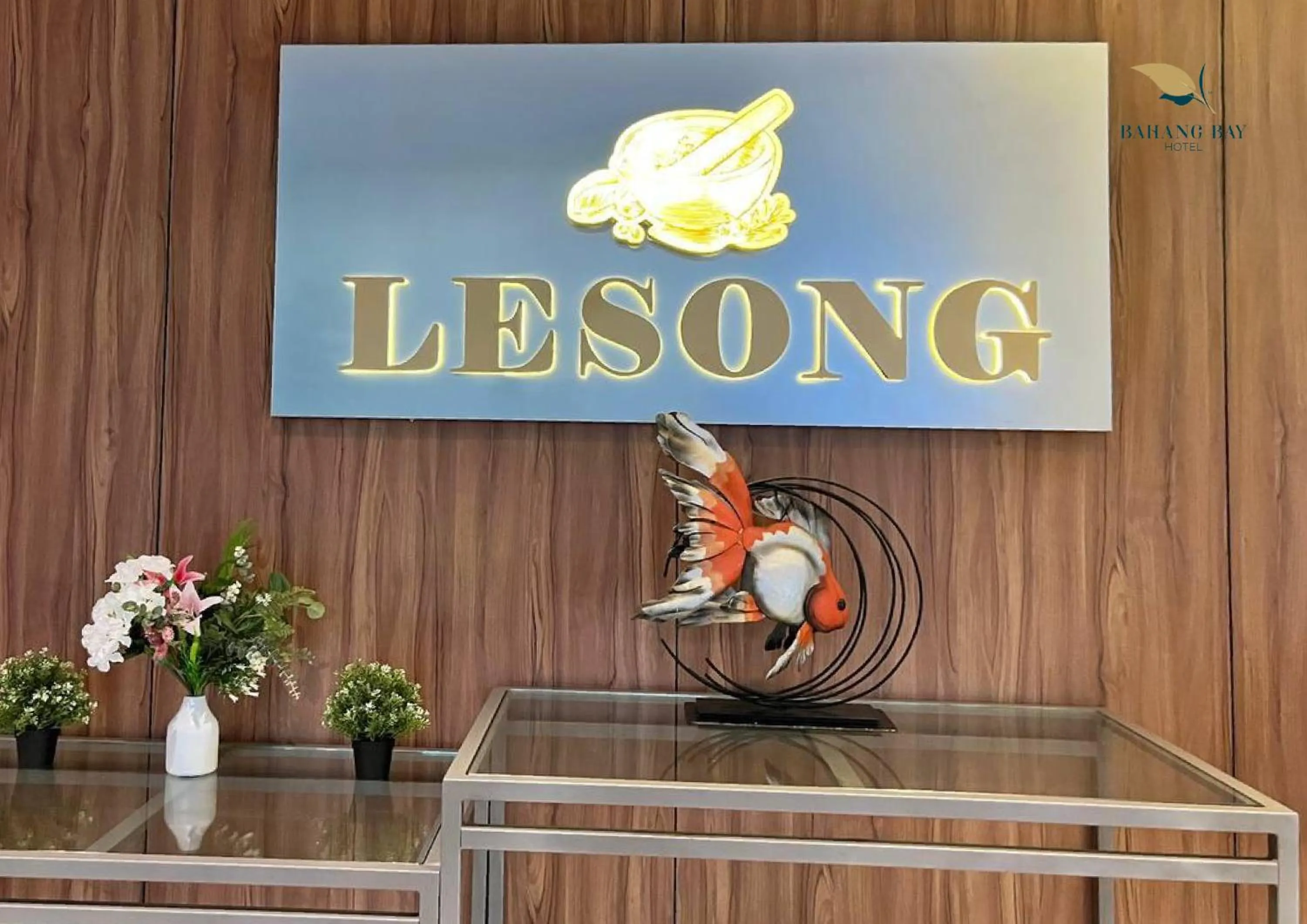 Restaurant/places to eat in Bahang Bay Hotel