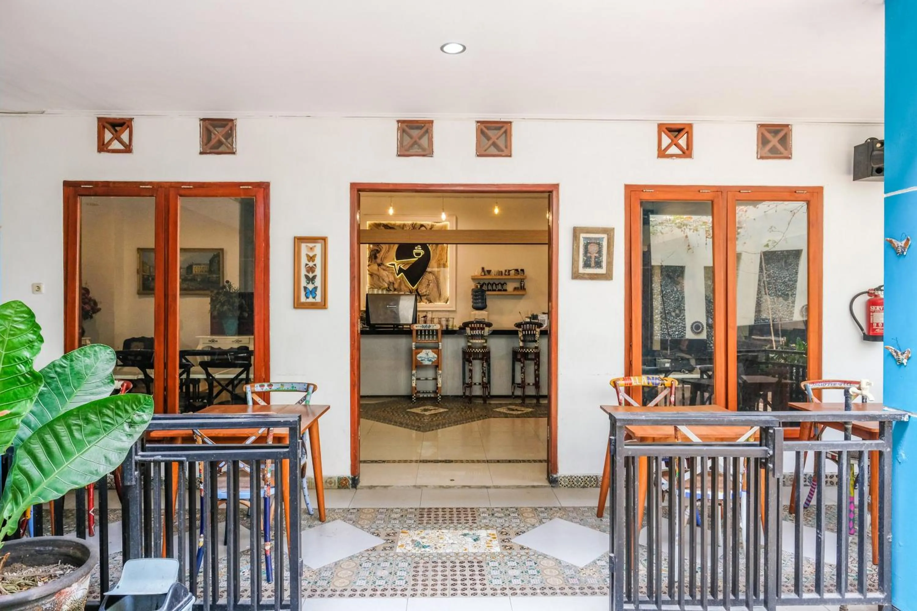 Restaurant/places to eat in Urbanview Hotel Griya Surya Malang by RedDoorz