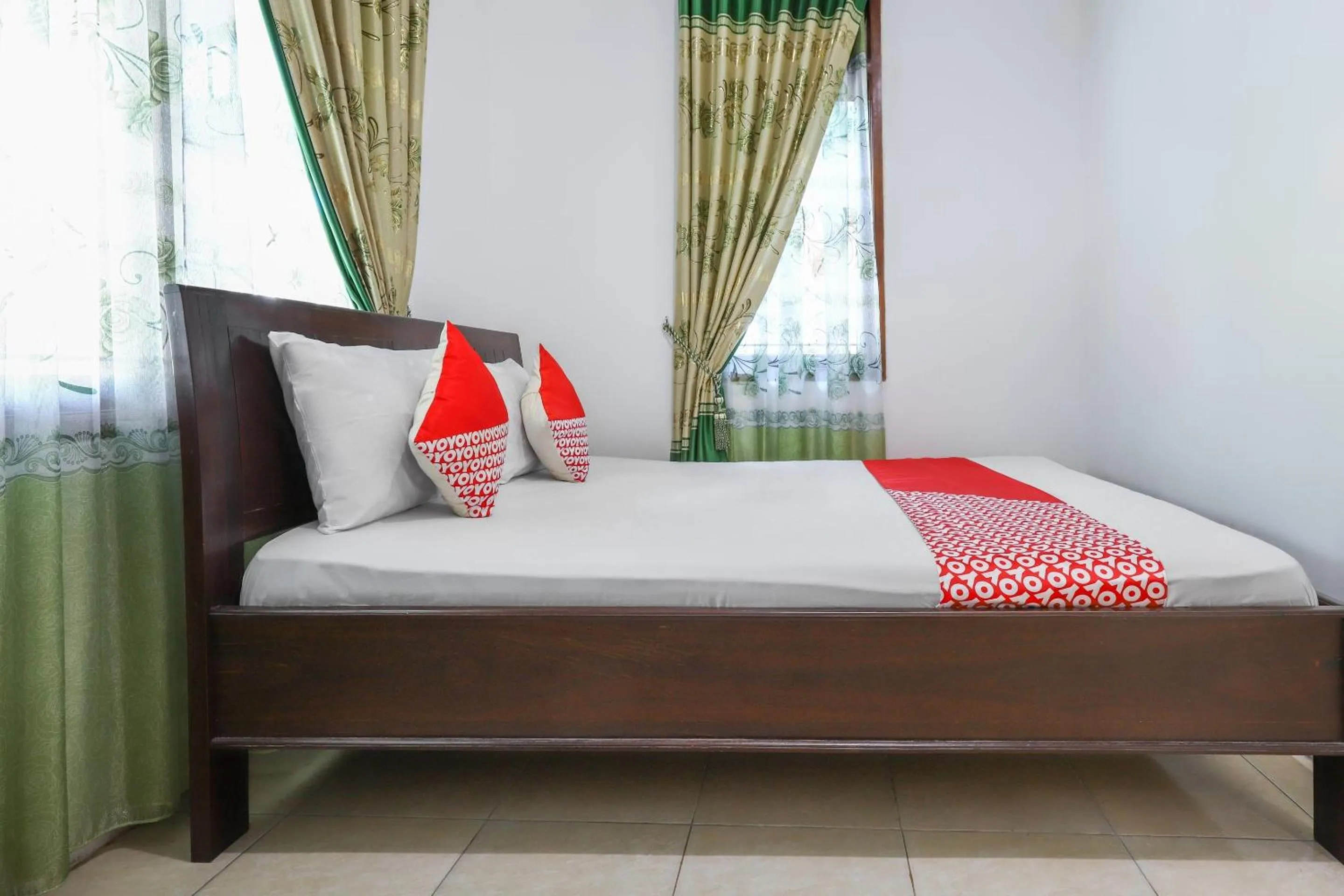 Bedroom, Bed in Hotel O Bukit Somber Residence Syariah