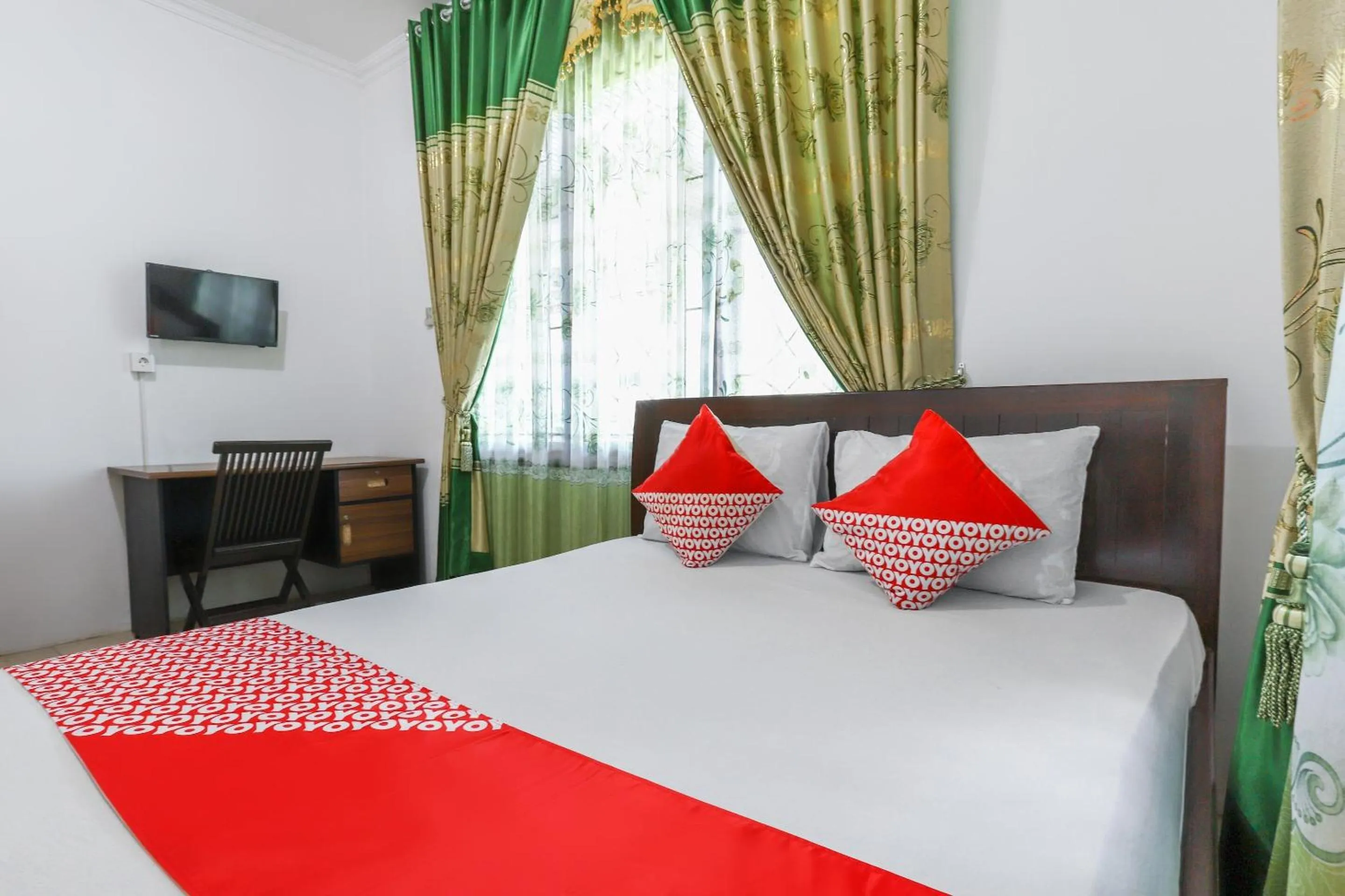 Bedroom, Bed in Hotel O Bukit Somber Residence Syariah