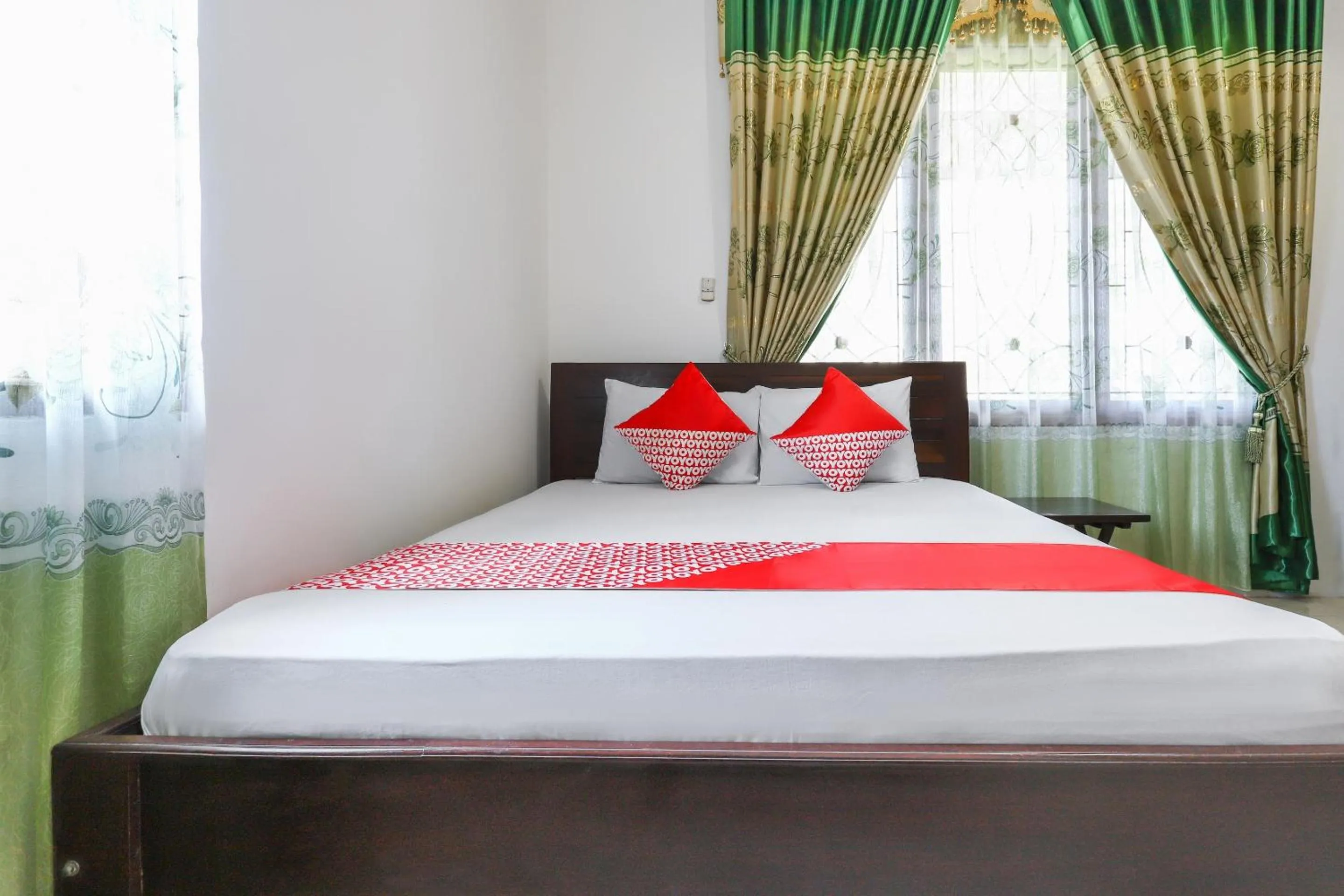 Bedroom, Bed in Hotel O Bukit Somber Residence Syariah