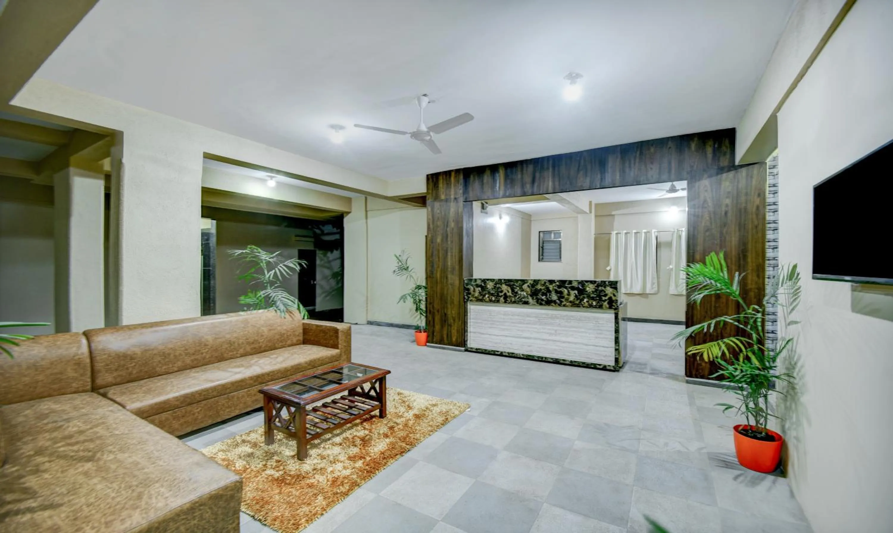 Lobby or reception in Treebo Sayaji Residency
