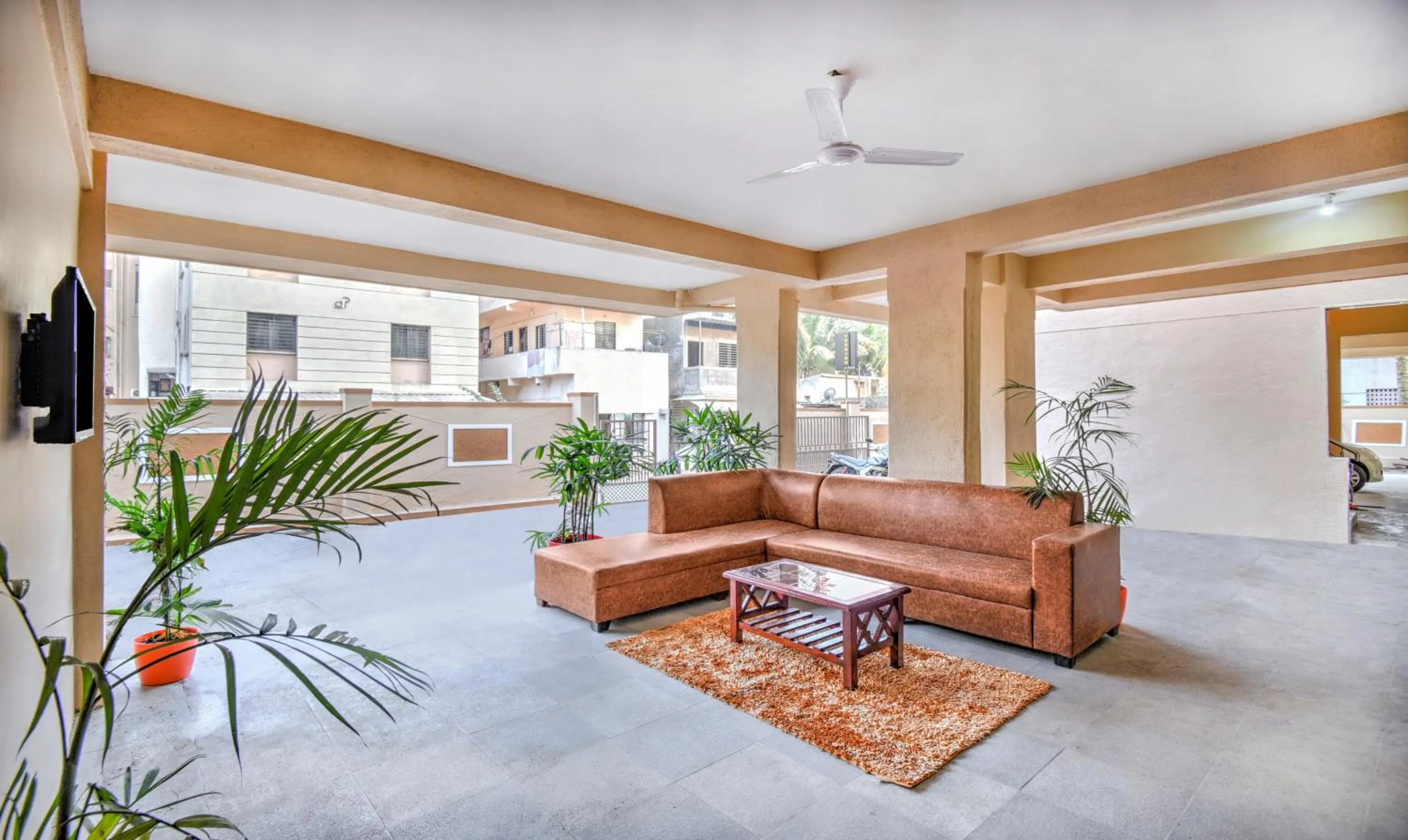 Seating area in Treebo Sayaji Residency