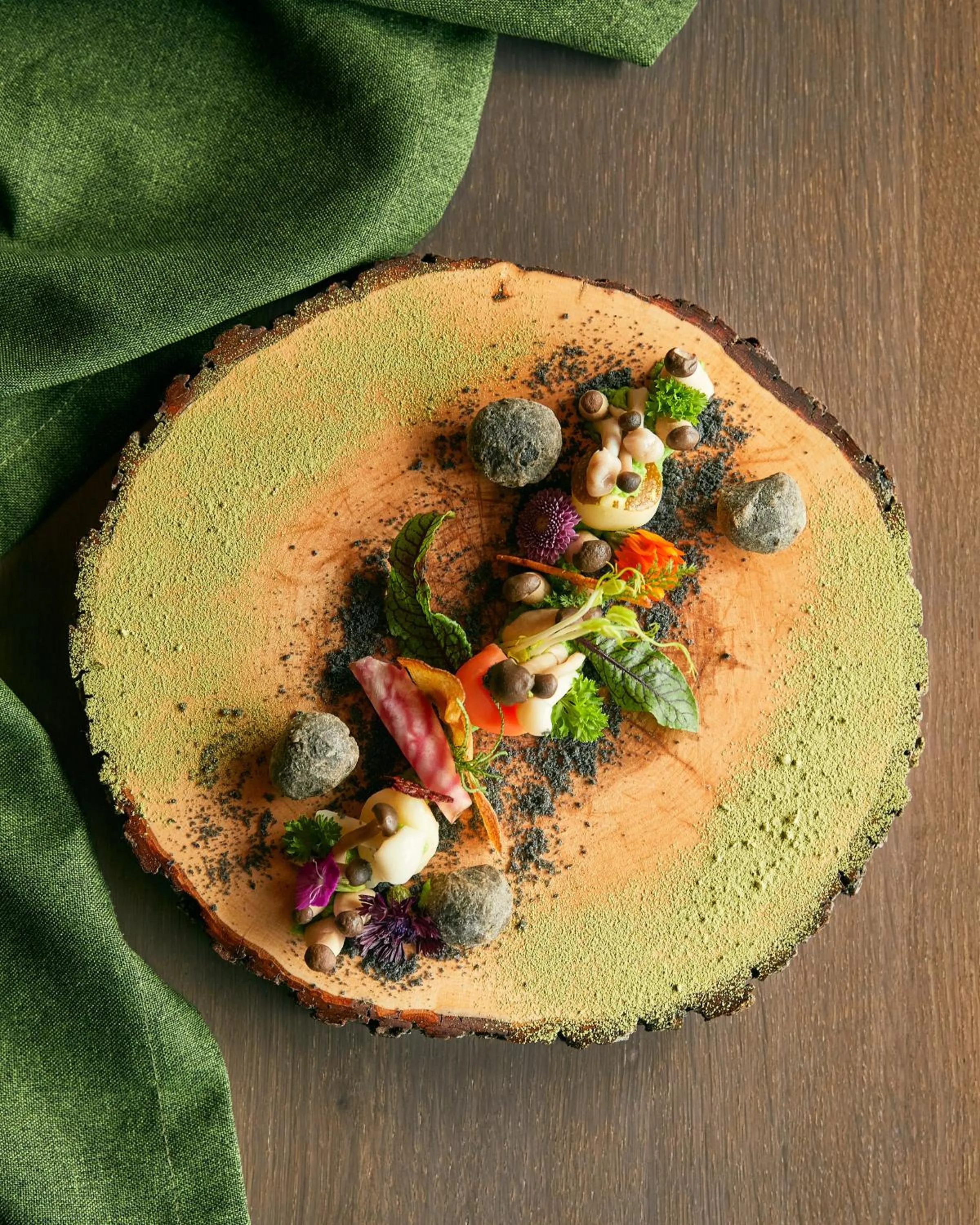 Restaurant/places to eat in VIER Studios & Restaurant