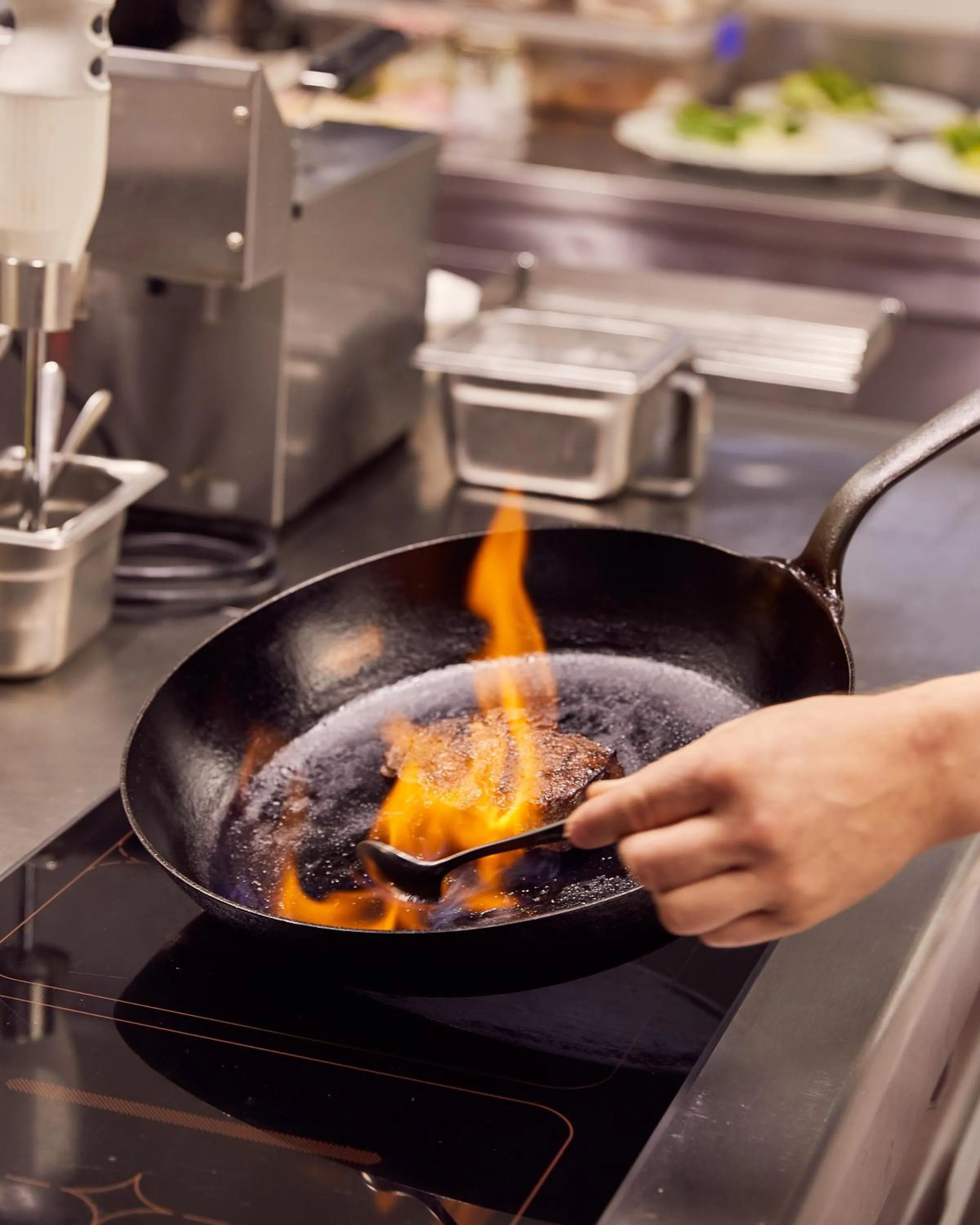 Restaurant/places to eat in VIER Studios & Restaurant