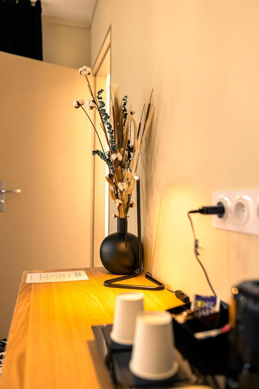 Coffee/tea facilities in Logis Hôtel & Restaurant Le Vert Bocage