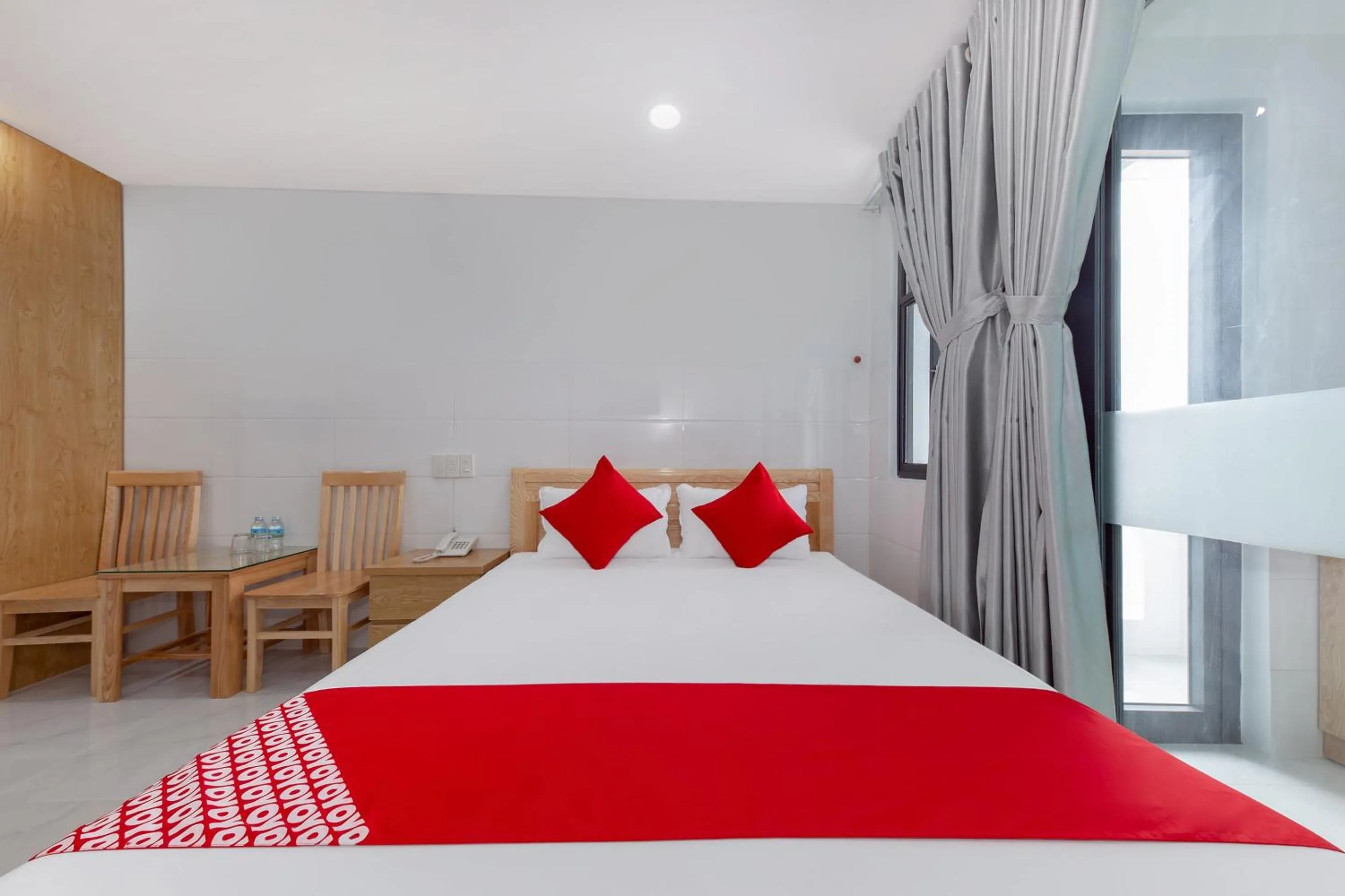 Bedroom, Bed in OYO 942 Cuong Hai Apartment