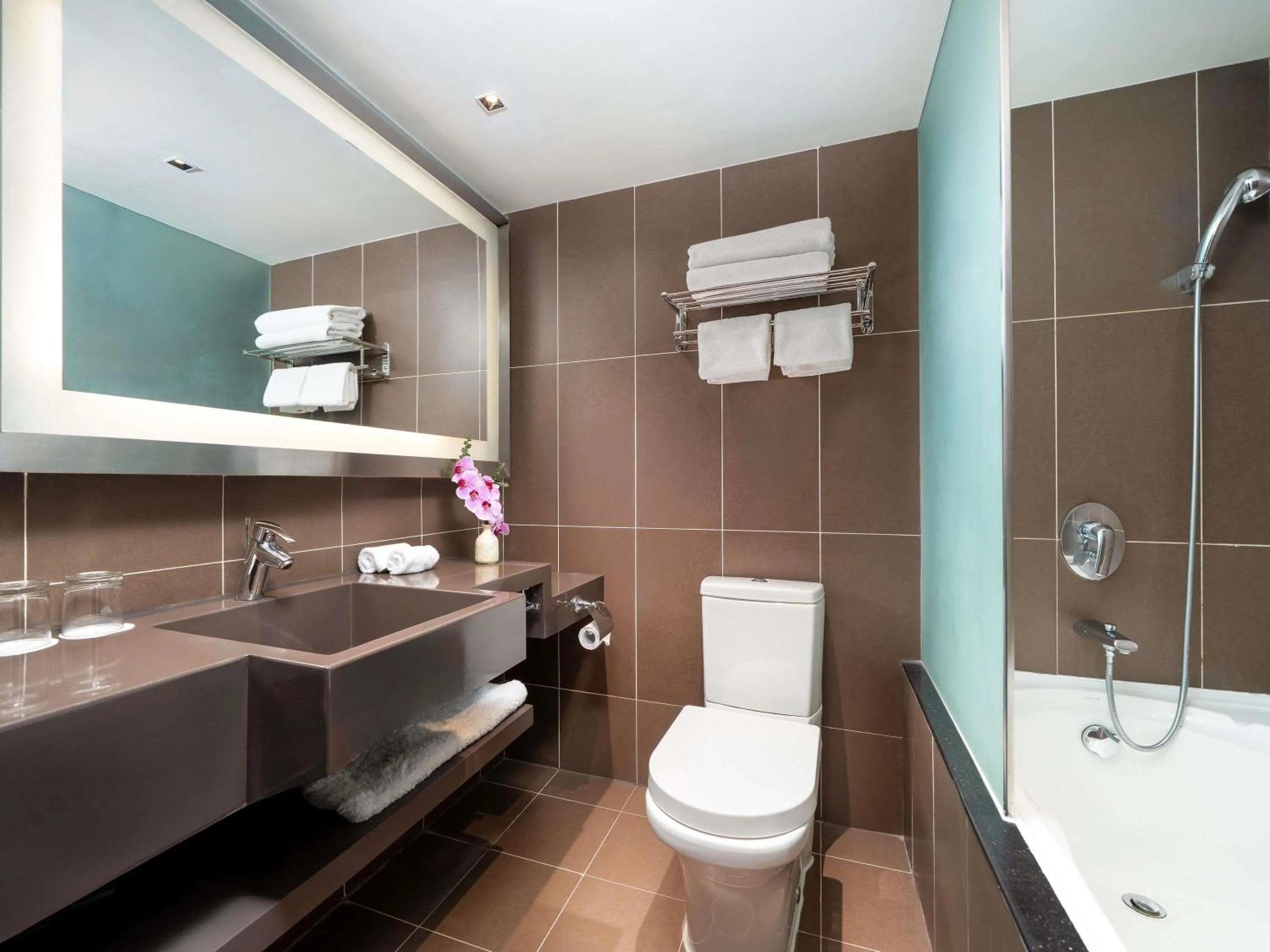 Bedroom in Novotel Beijing Peace