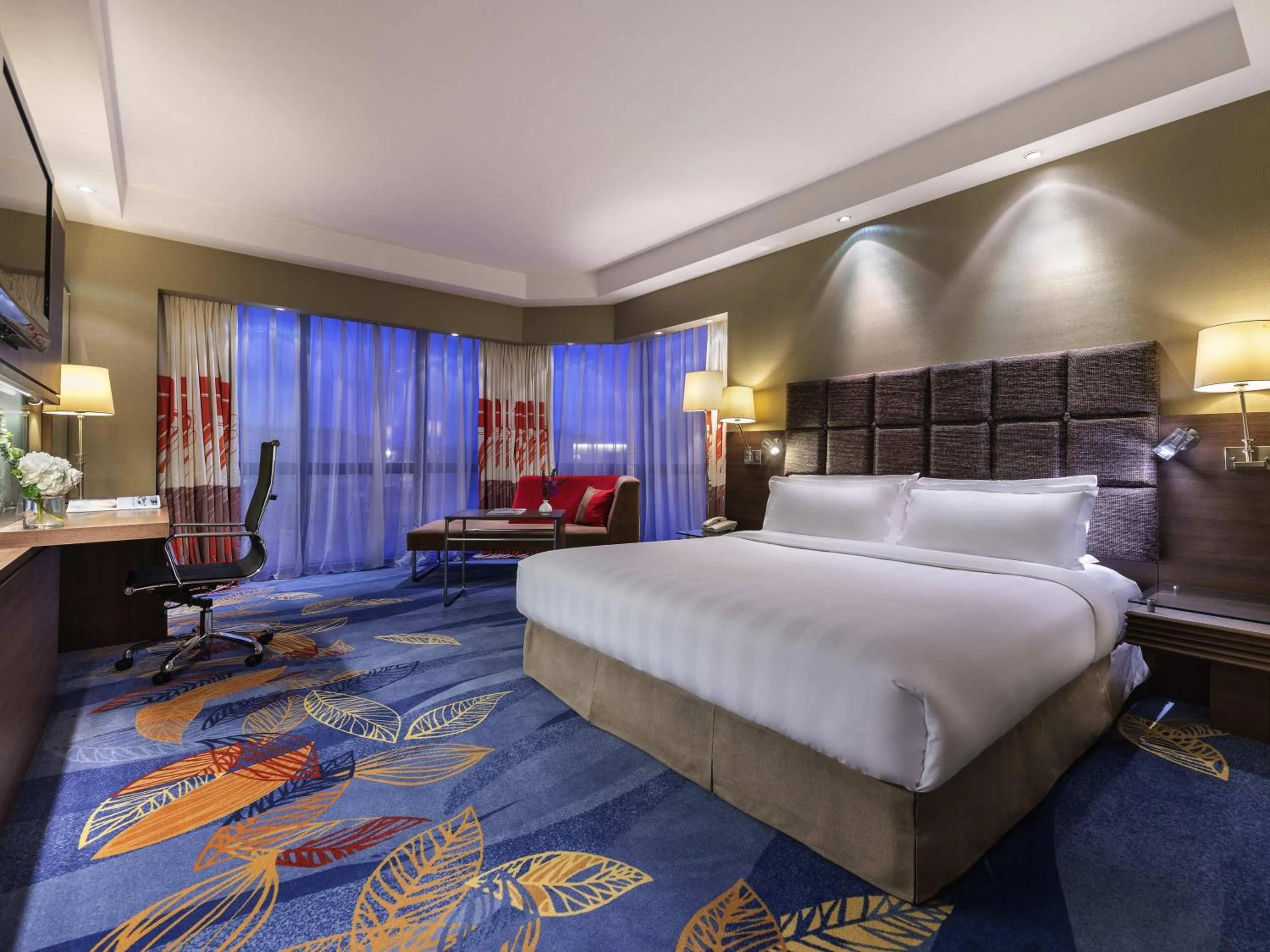 Bedroom, Bed in Novotel Beijing Peace