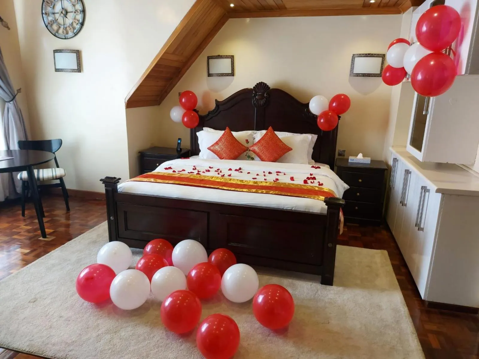 Bed in Asyana Gardens