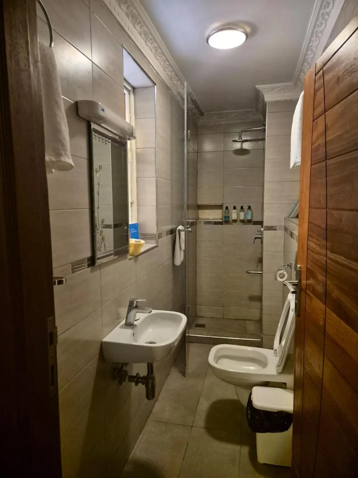 Shower in Asyana Gardens