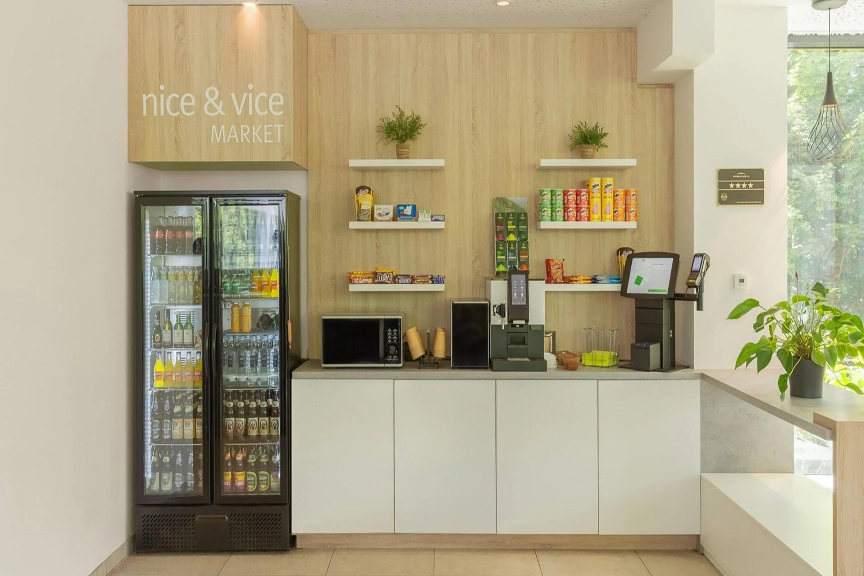 Food and drinks in Wyndham Garden Munich Messe