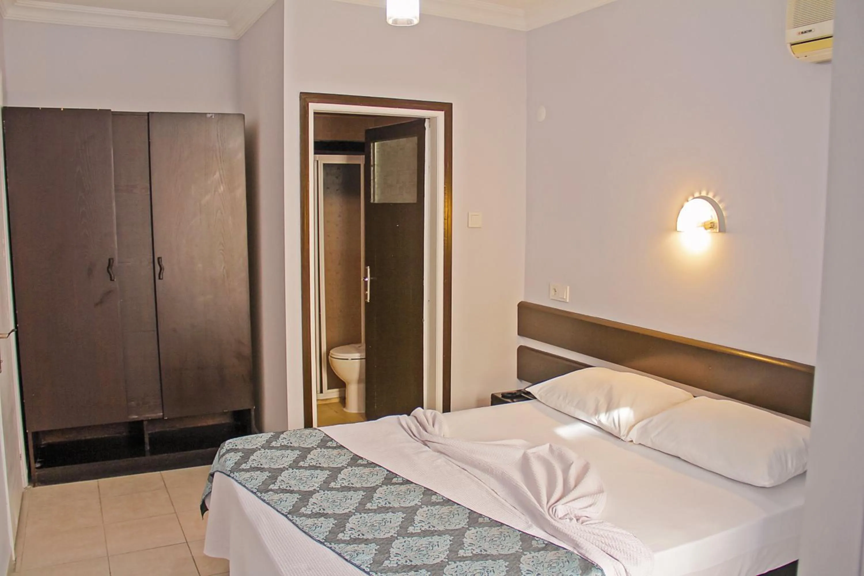 Decorative detail in Yaman Life Hotel