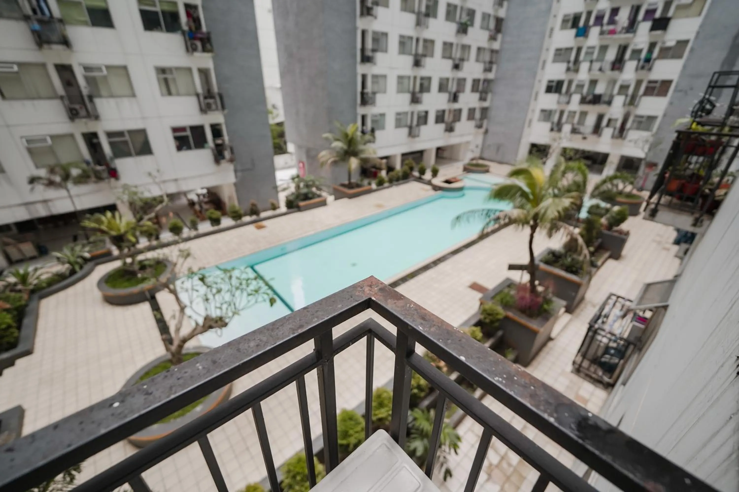 Pool view in The Jarrdin by Bethania Pro