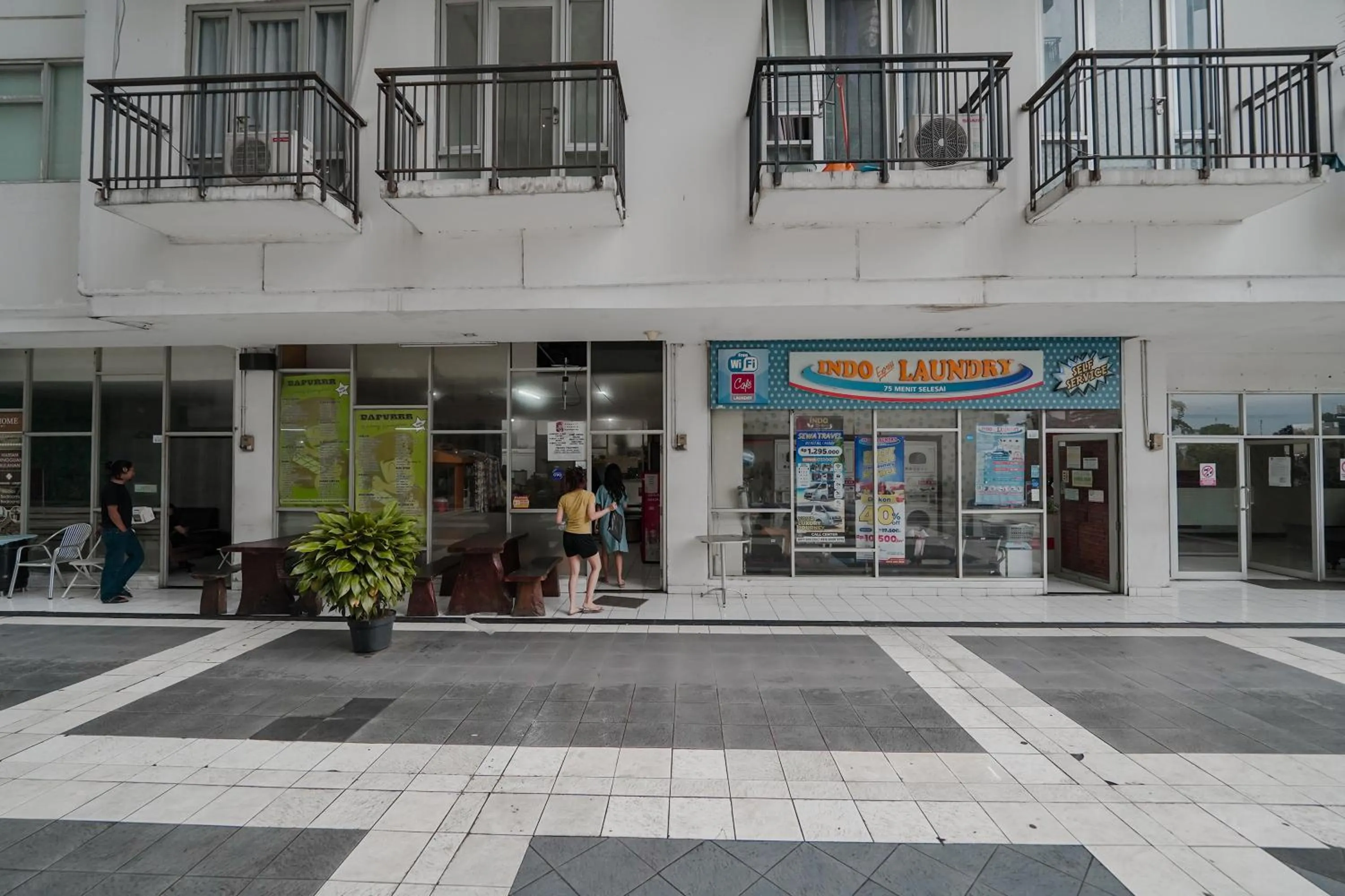 Property building in The Jarrdin by Bethania Pro