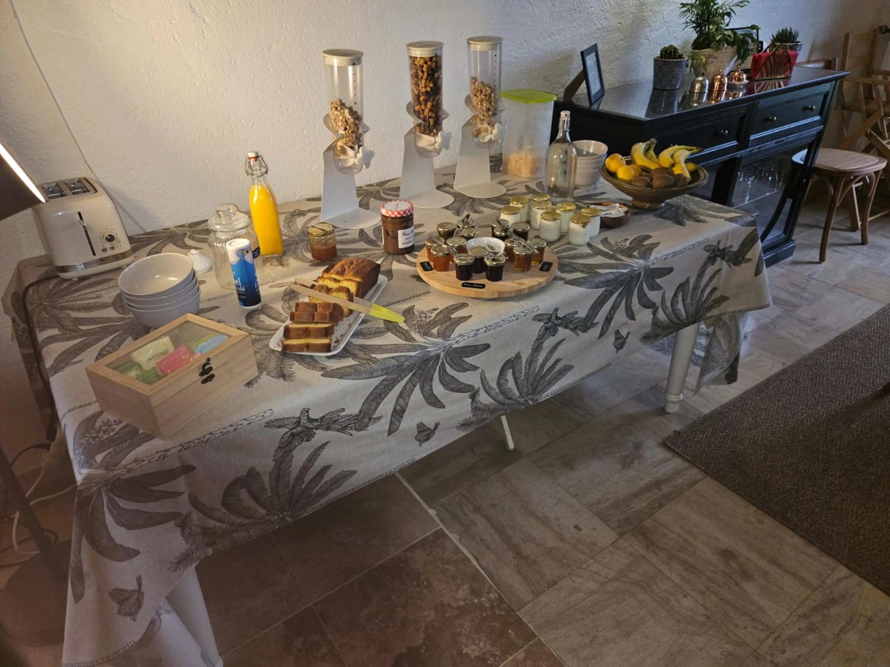 Food and drinks in Bed and Breakfast Saultchevreuil, sur la route du Mont Saint Michel