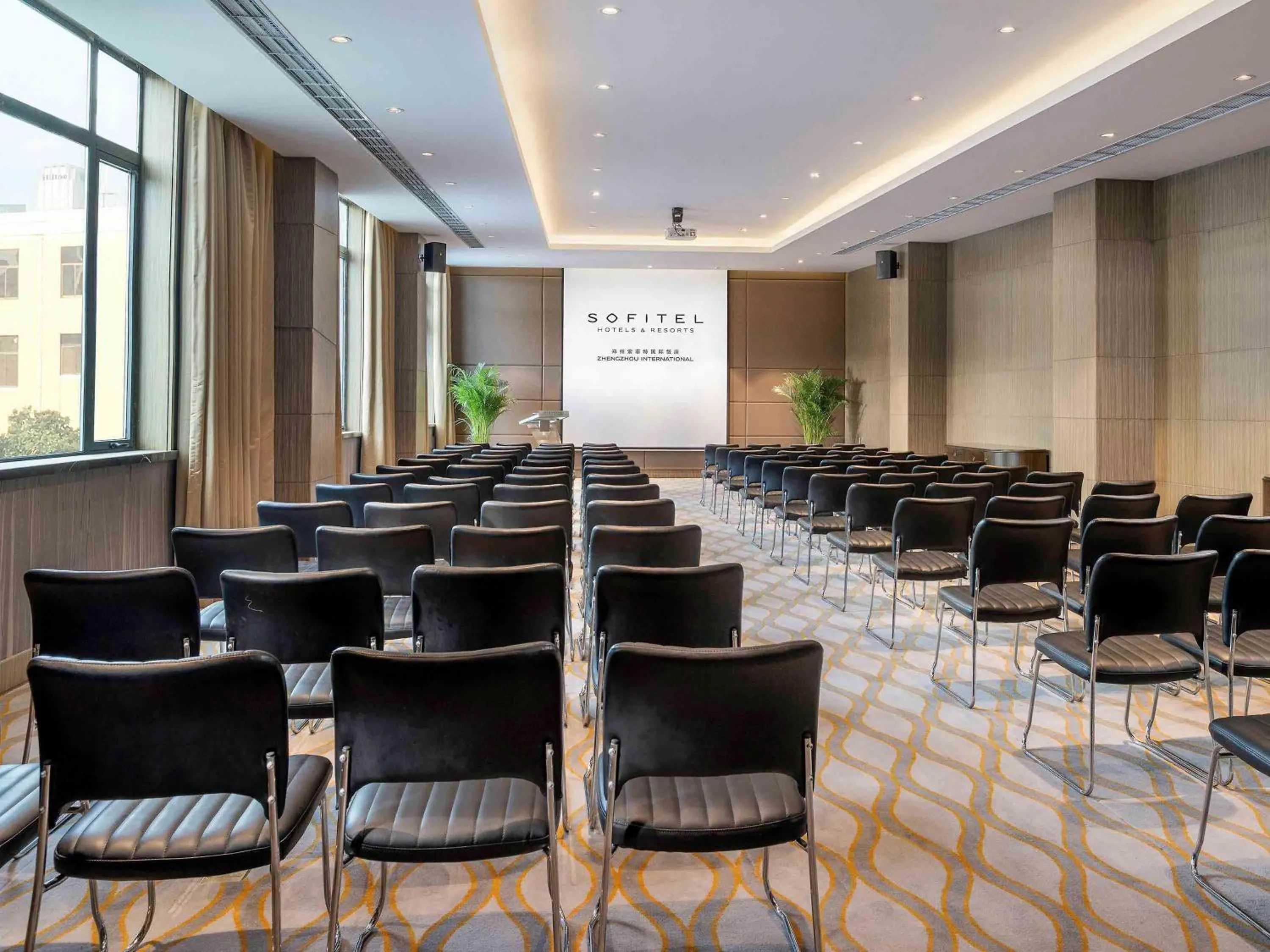 Meeting/conference room in Sofitel Zhengzhou International