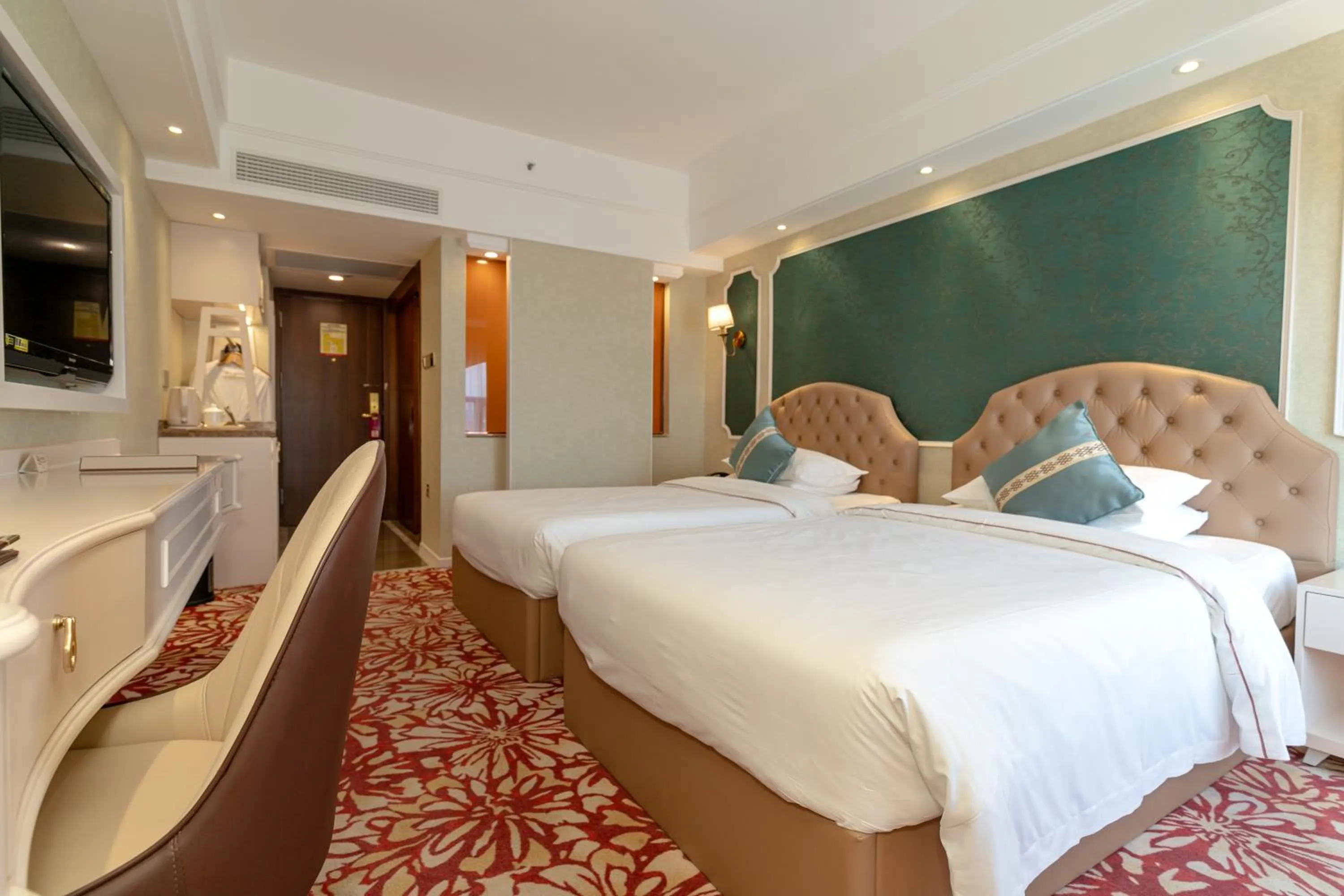 Bed in Guangdong Victory Hotel