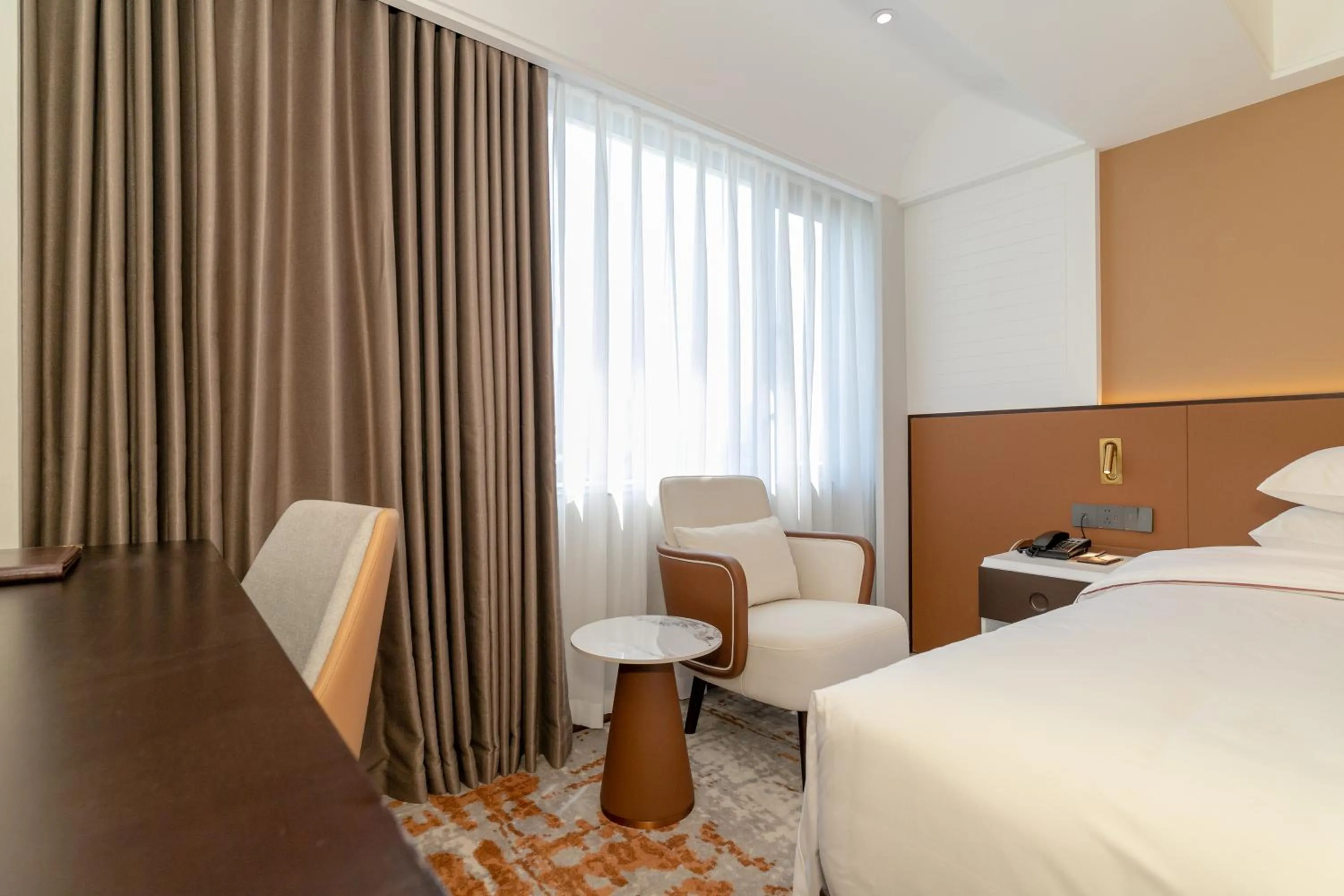 Seating area, Bed in Guangdong Victory Hotel