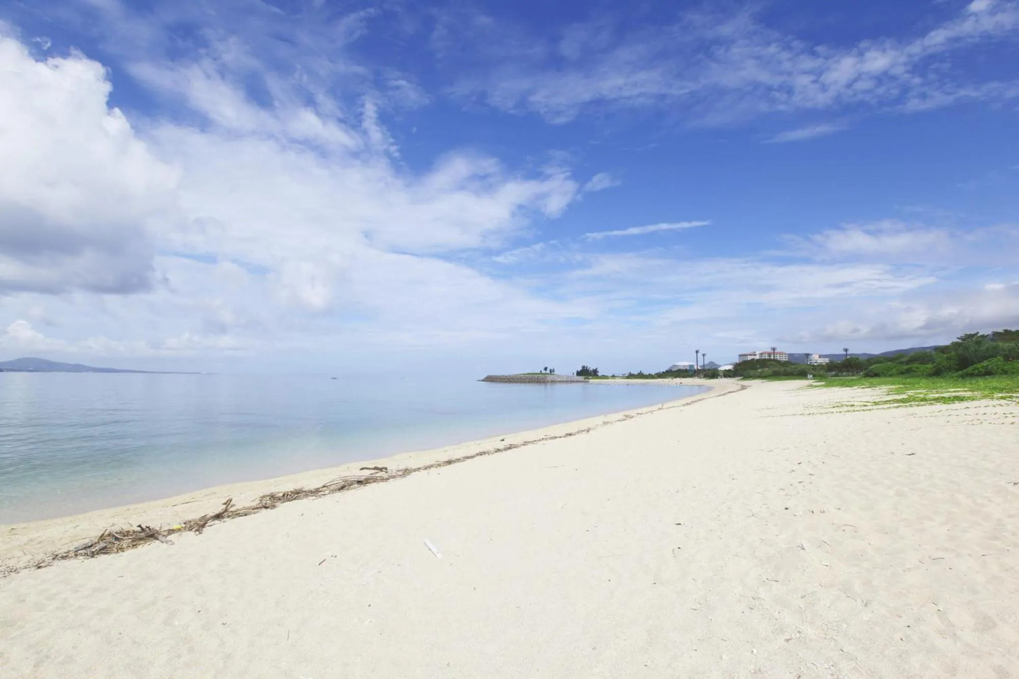 Beach in E-horizon Resort コンドミニアム名護D