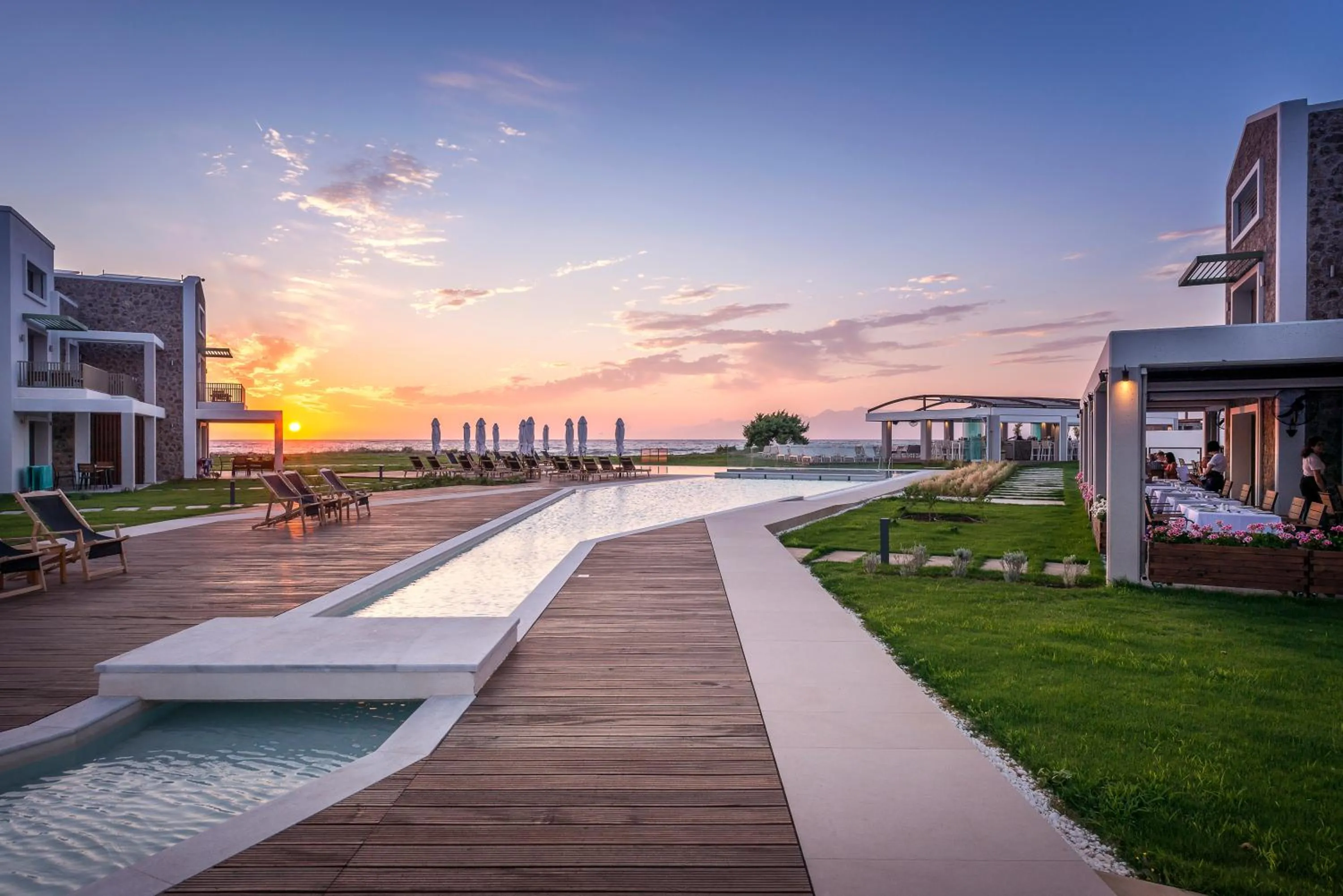 Thalassa Suites