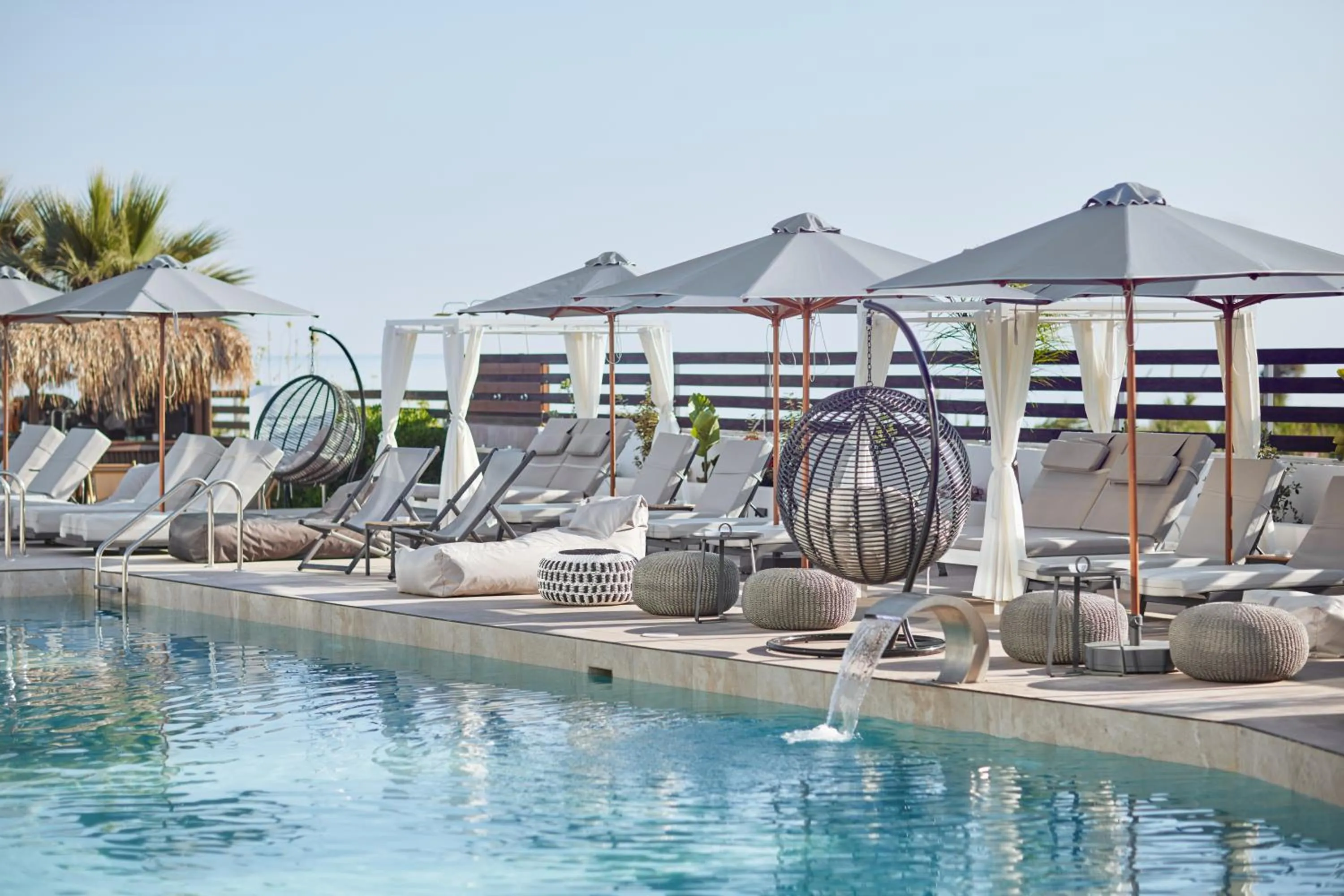 Swimming pool in Amnissos Residence