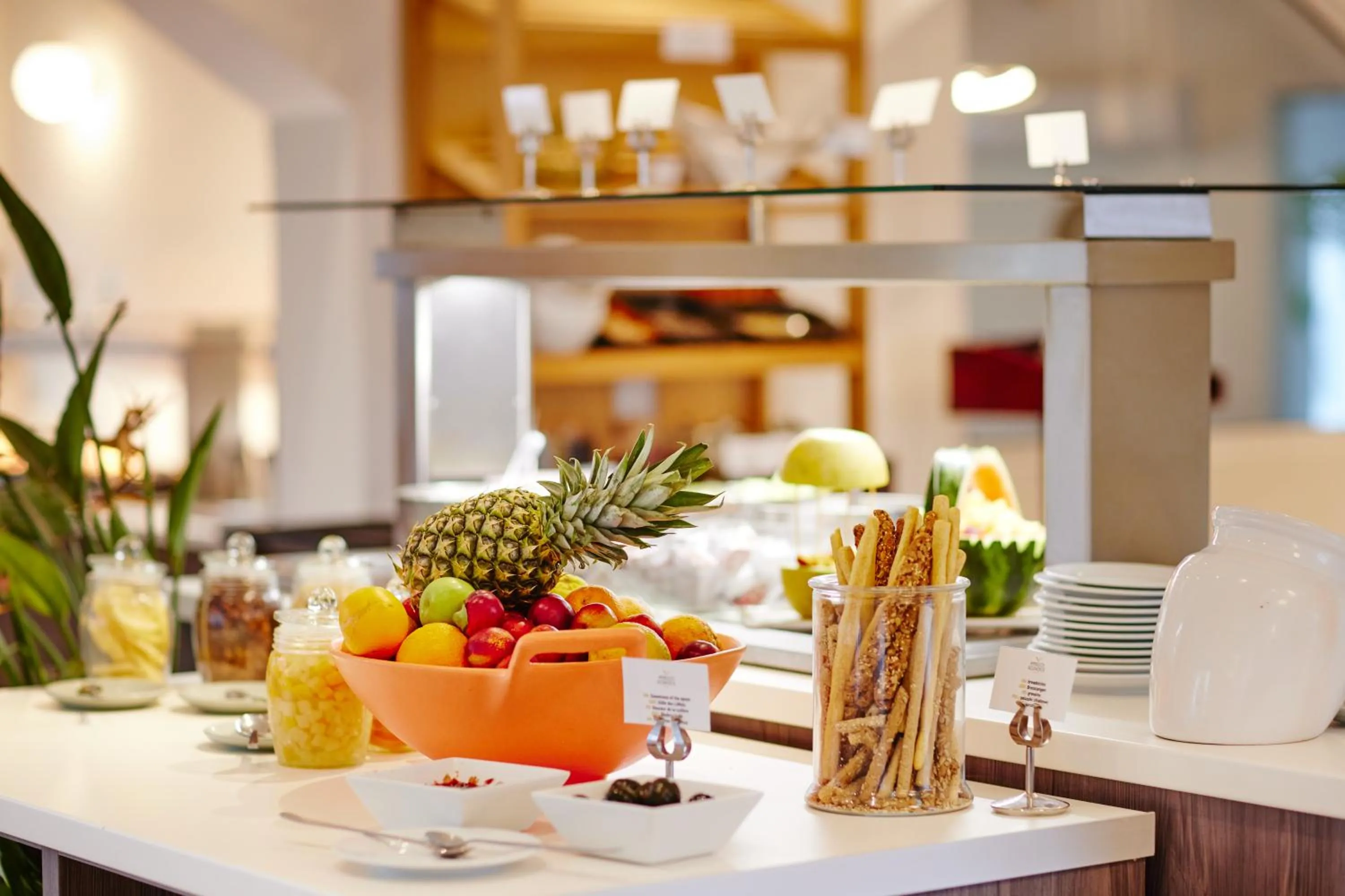 Buffet breakfast in Amnissos Residence