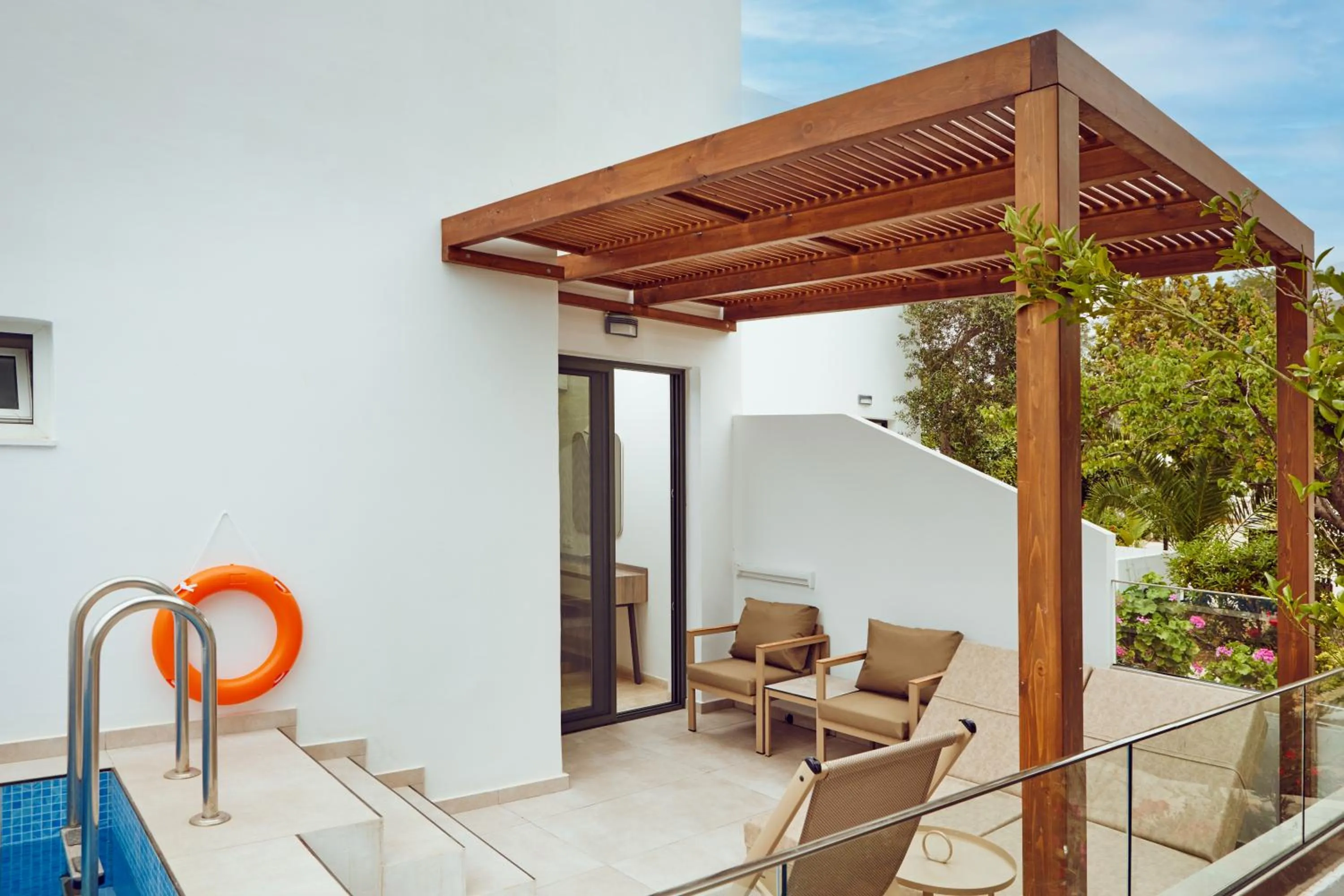 Day in Amnissos Residence