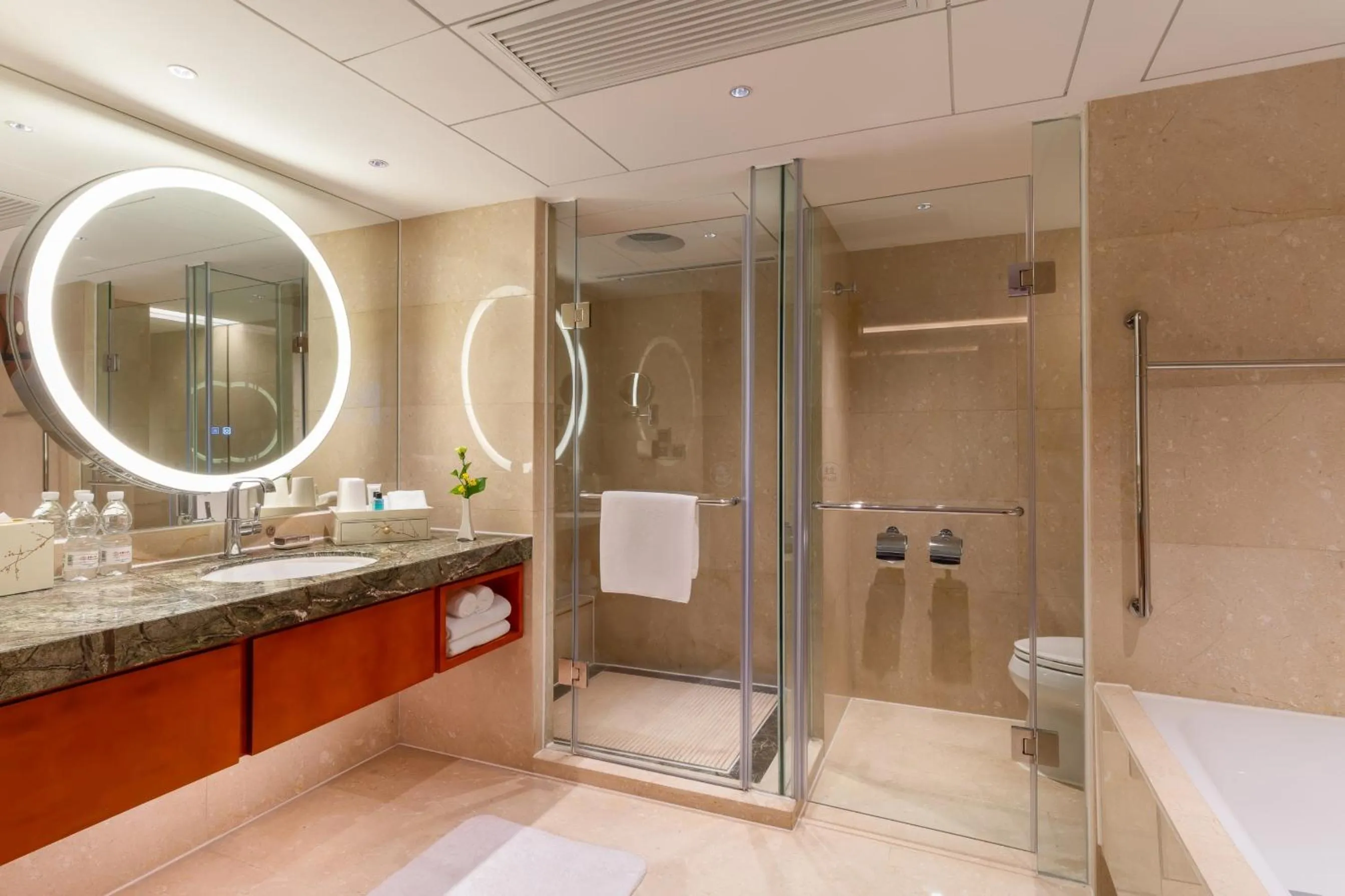 Bathroom in China Hotel Guangzhou