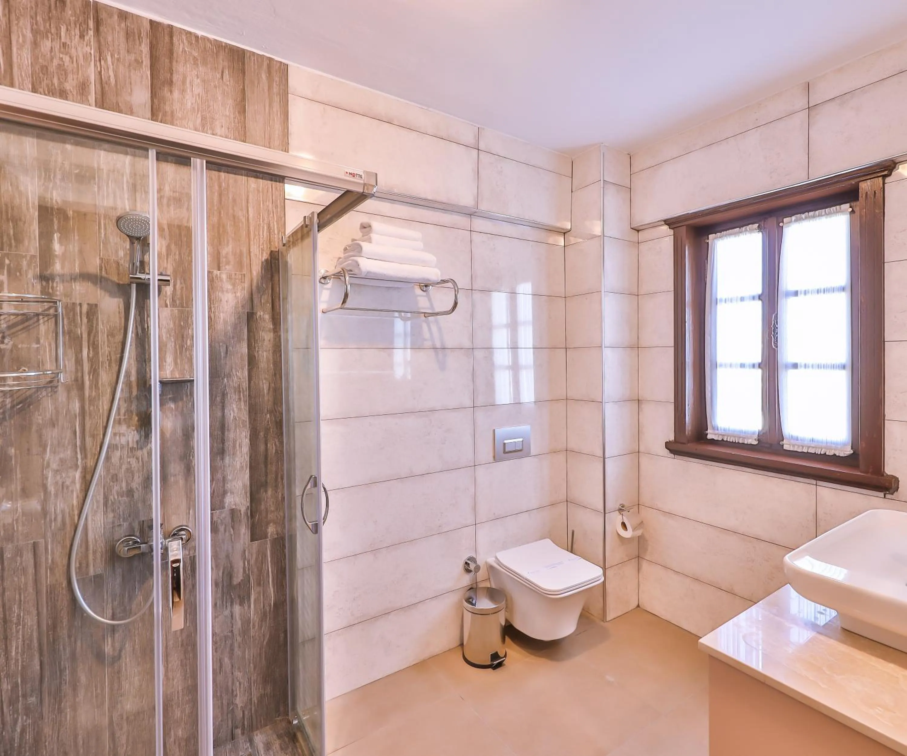 Bathroom in Mare Garden Hotel