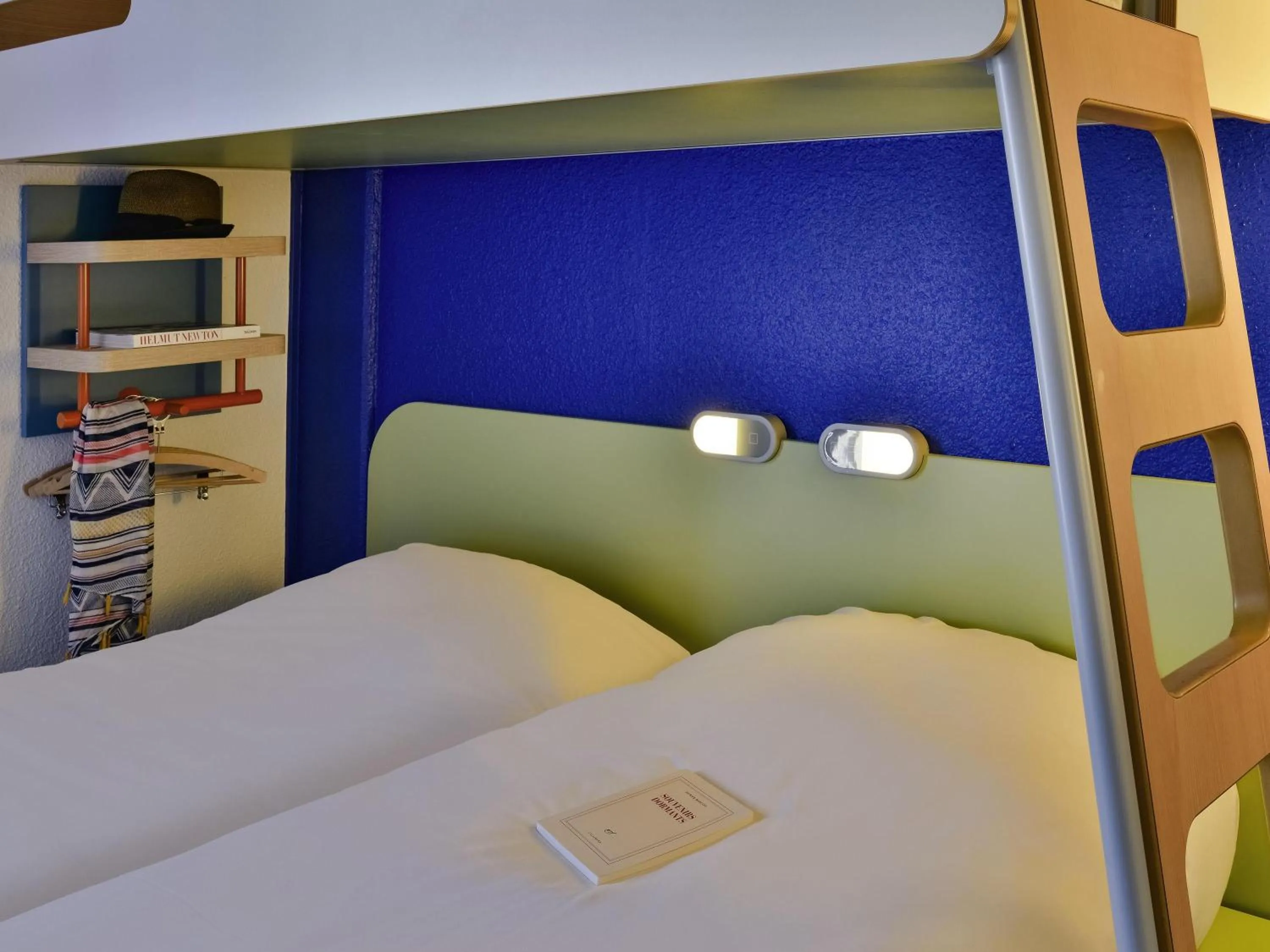 Bedroom, Bed in Ibis budget Chambéry Centre Ville