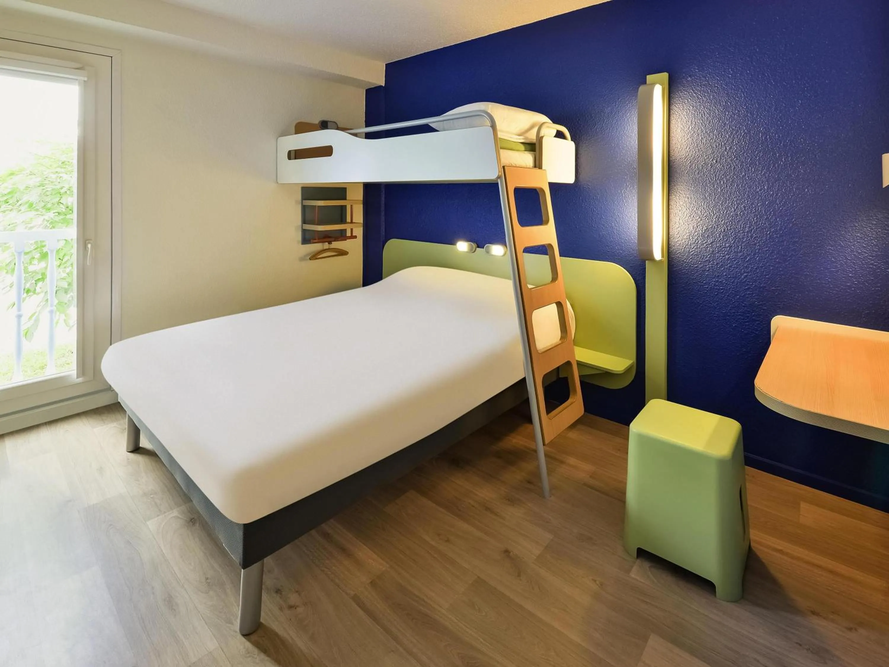 Bedroom, Bed in Ibis budget Chambéry Centre Ville